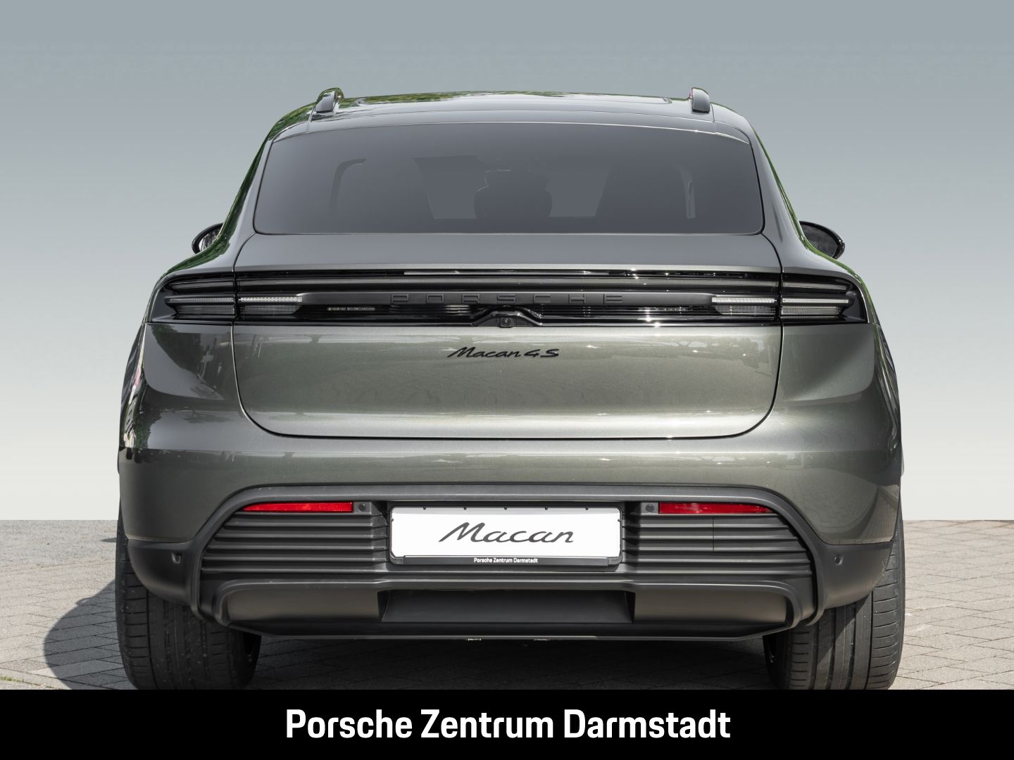 Porsche Macan 4S - Samsaru's Car Outlet