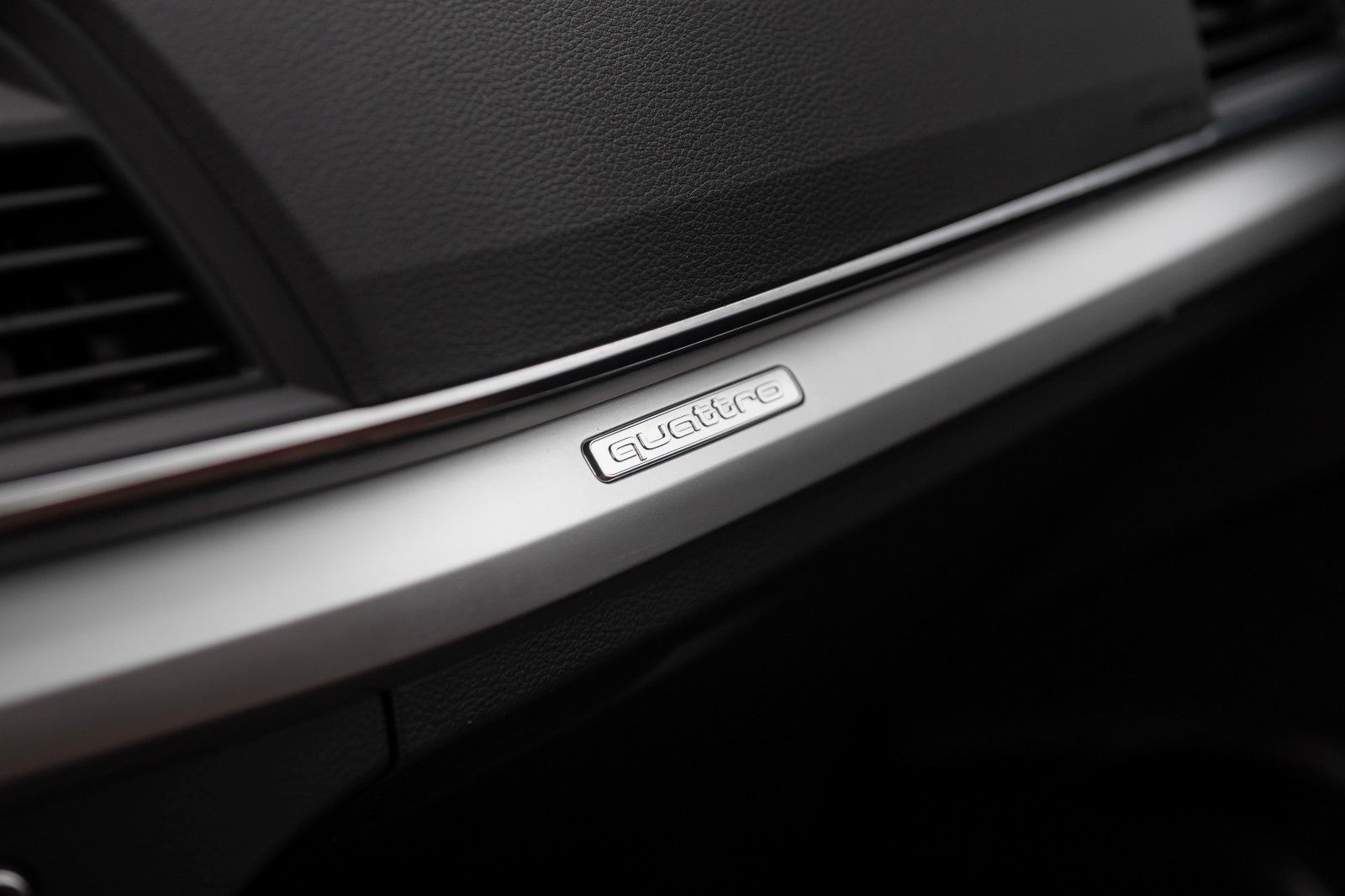 Audi Q5 50e Quattro - Samsaru's Car Outlet
