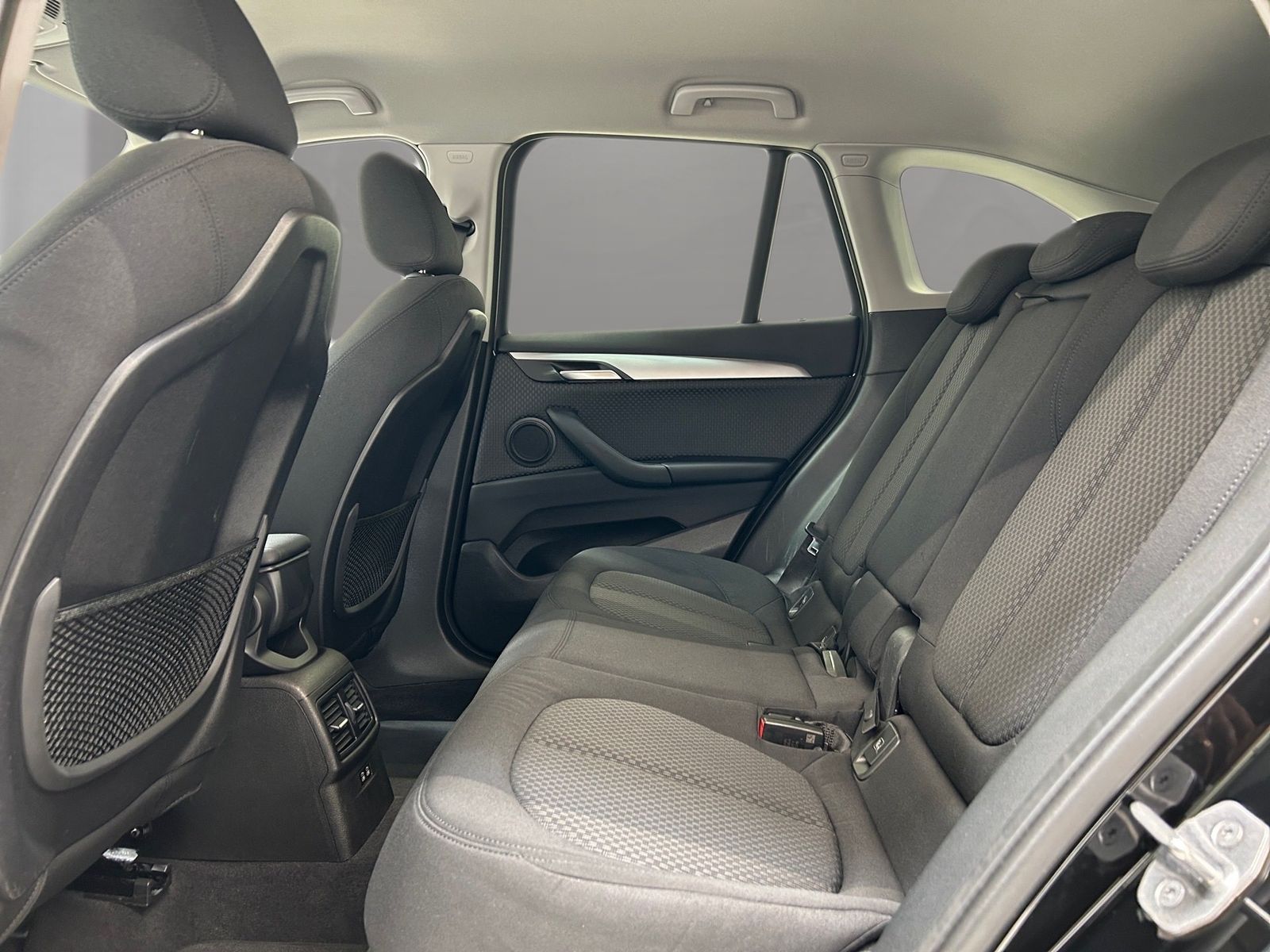 BMW X1 xDrive25e - Samsaru's Car Outlet