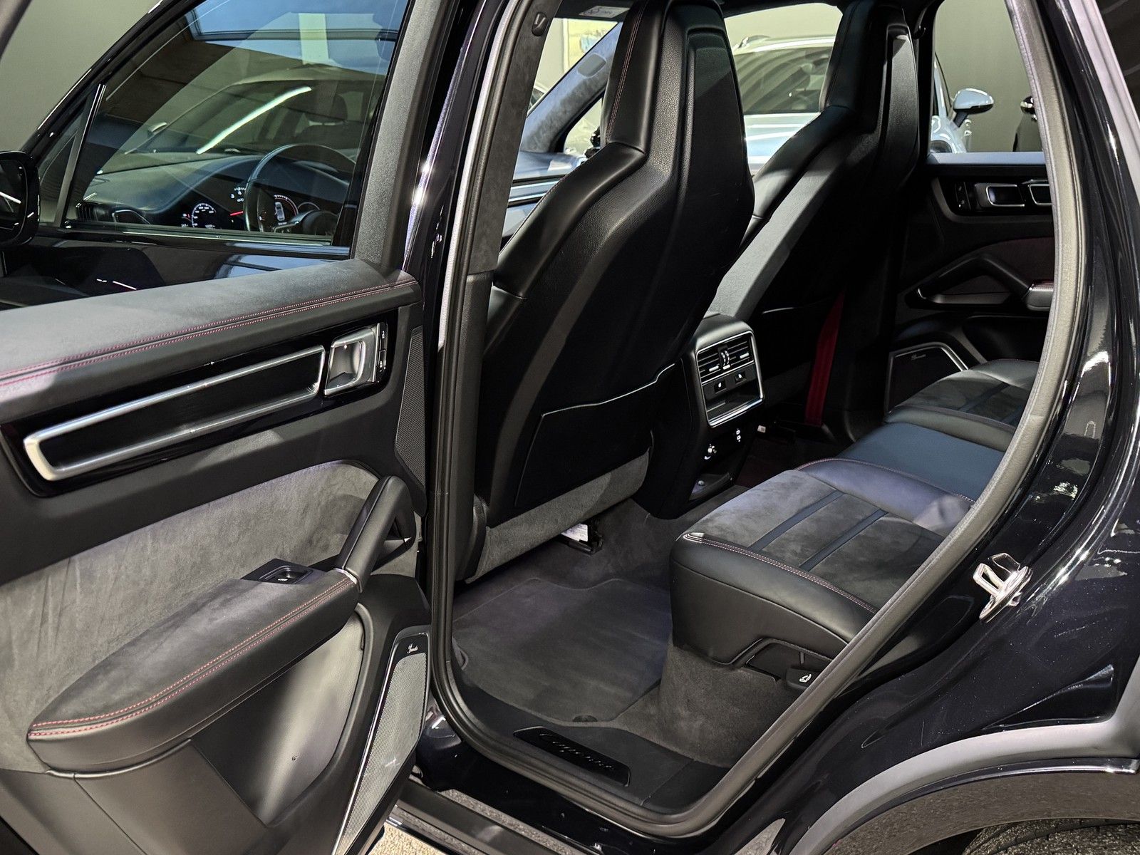 Porsche Cayenne GTS Pano+Matrix+Burmester+Chrono+ 360°Ka