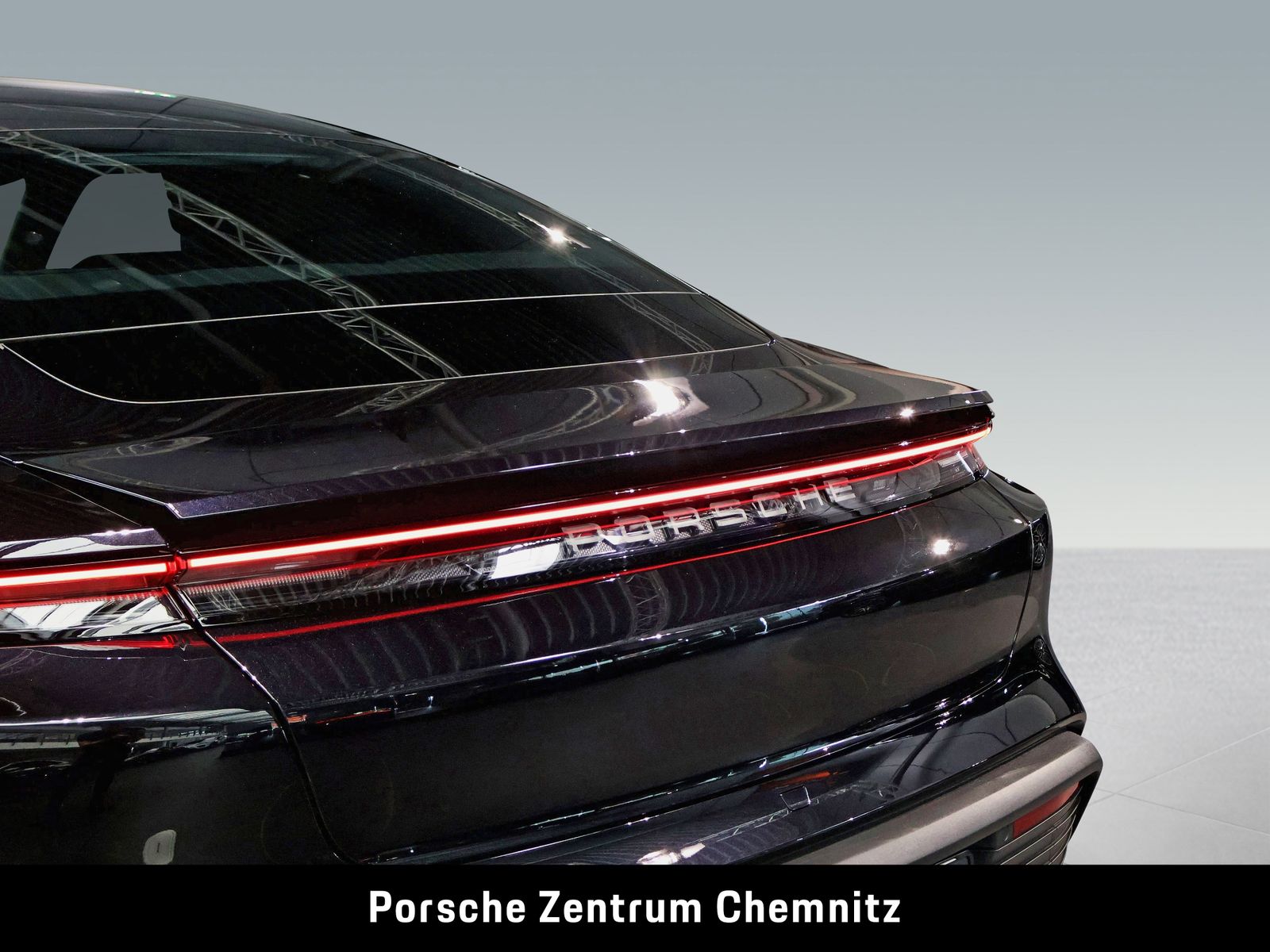 Porsche Taycan 4 Großer Akku!;4+1Sitze;Pano;BOSE