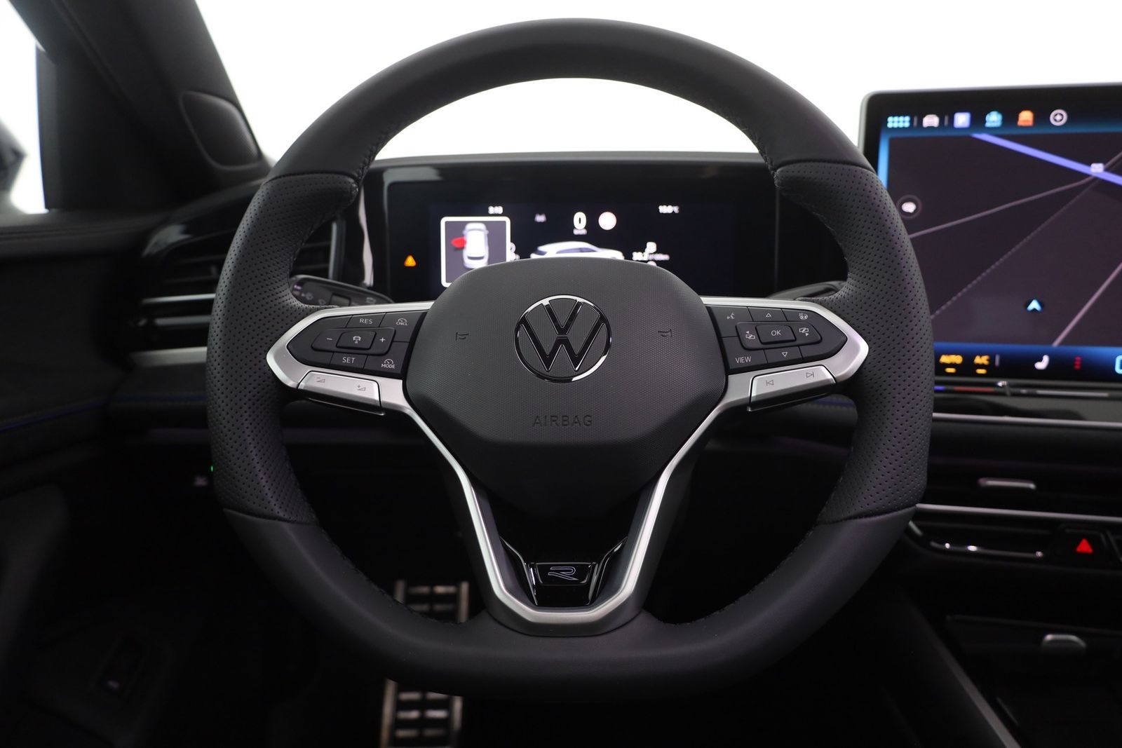 Volkswagen Passat Variant R-Line BlackStyle 2.0 TSI 4M DSG