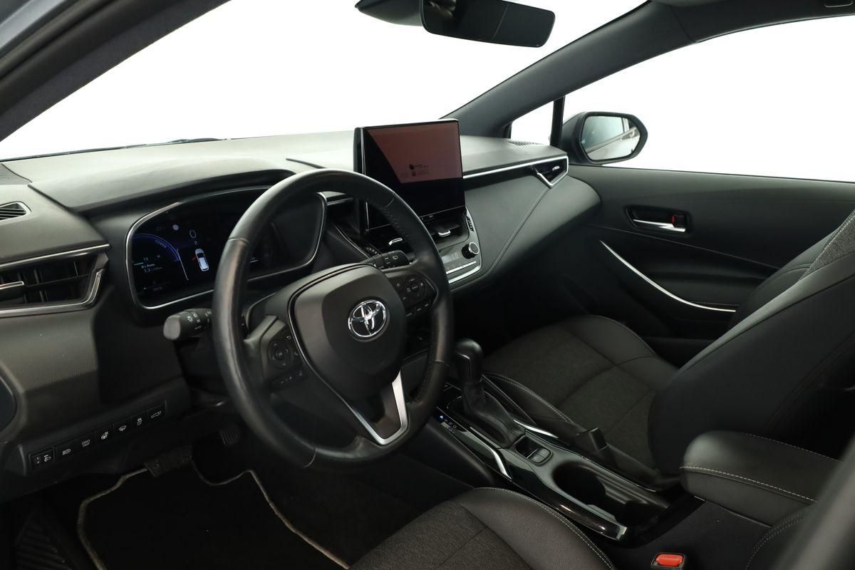 Toyota Corolla Touring Sports 2.0 CVT Team D Navi Kam