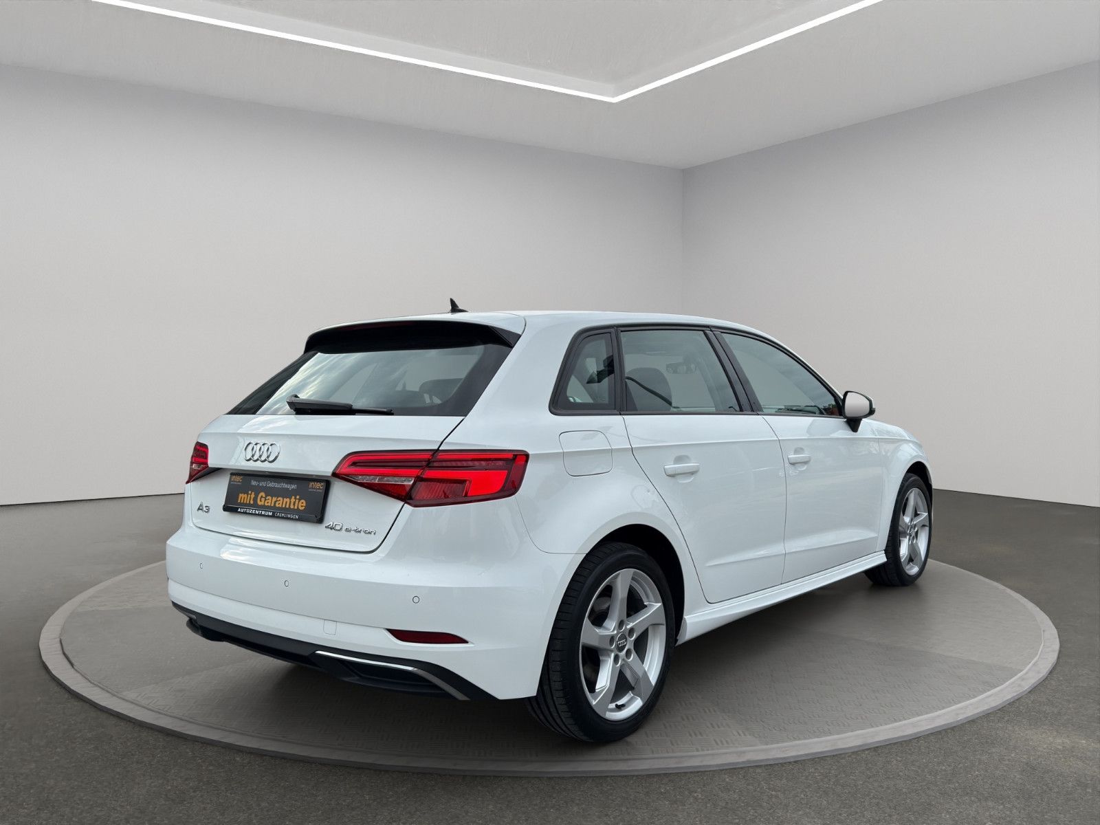 Audi A3 Sportback 40 e-tron - Samsaru's Car Outlet