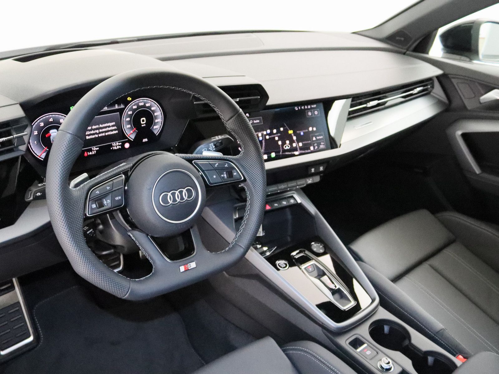 Audi A3 Sportback 35 TFSI S line - Samsaru's Car Outlet