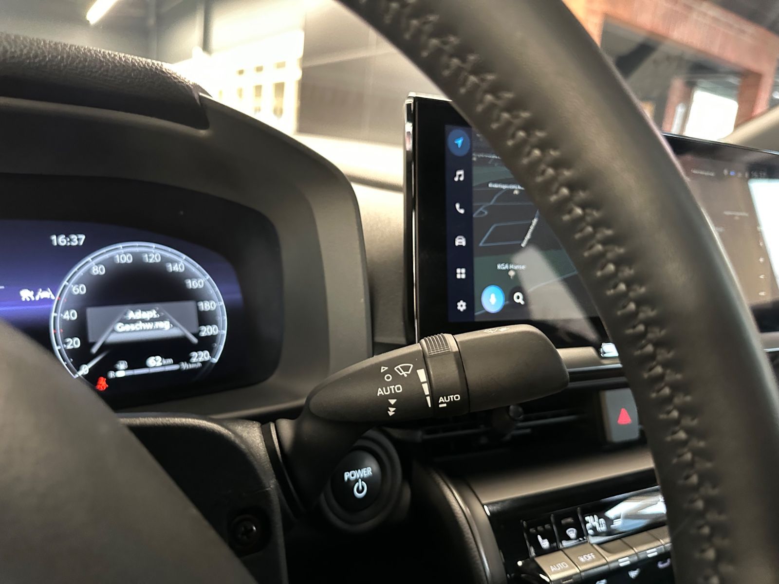 Toyota C-HR Hybrid FWD - Samsaru's Car Outlet