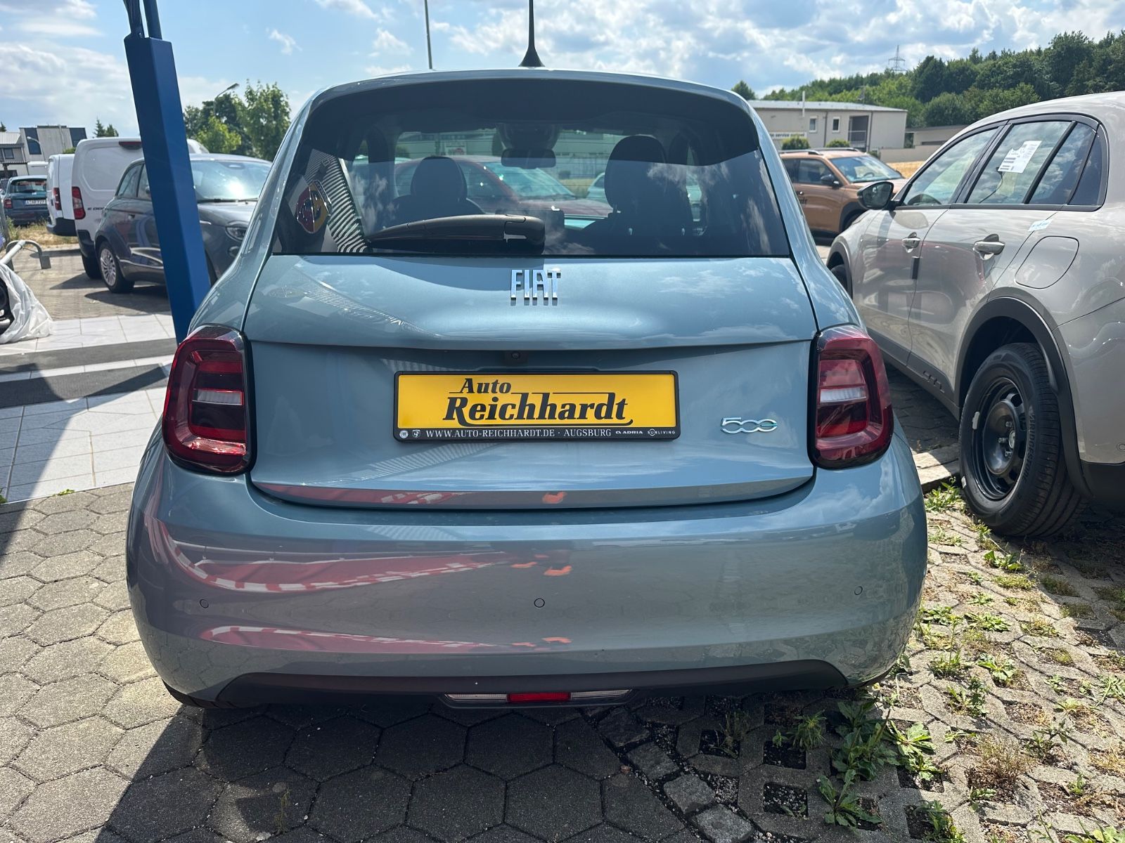 Fiat 500e 3+1 Icon Komfort - Samsaru's Car Outlet