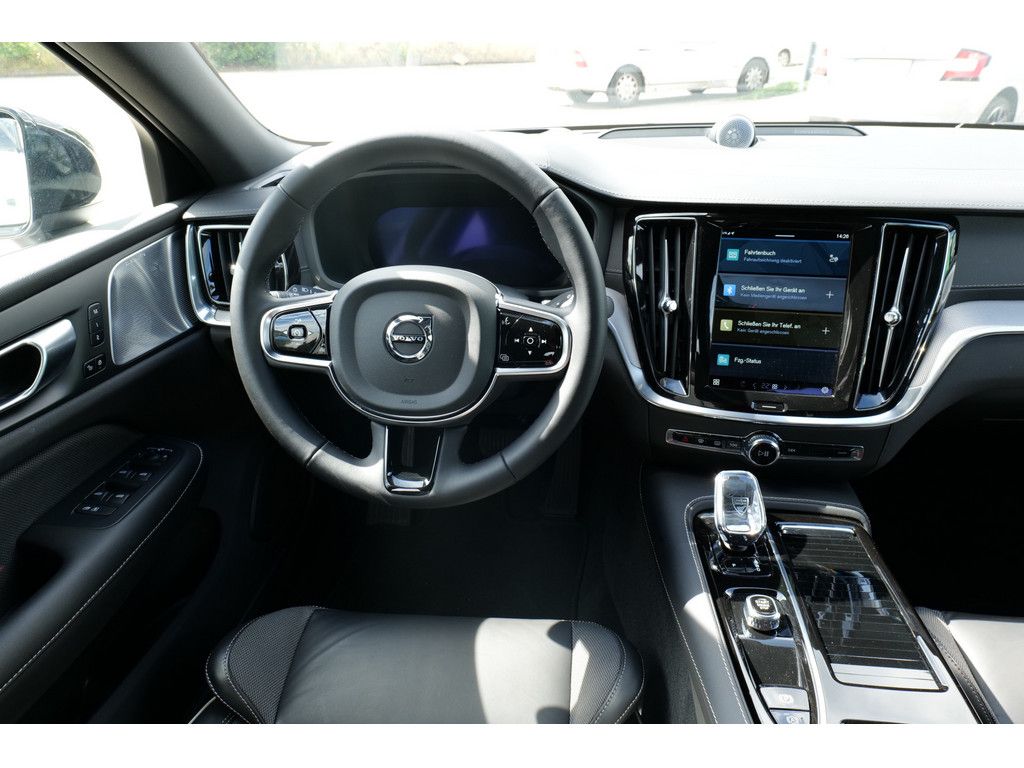 Volvo S60 Lim. T8 Ultimate Dark Recharge Plug-In Hybri