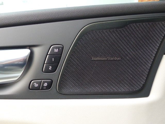 Volvo XC60 Inscription B4 AWD Aut.Leder hell*AHK*STHZG