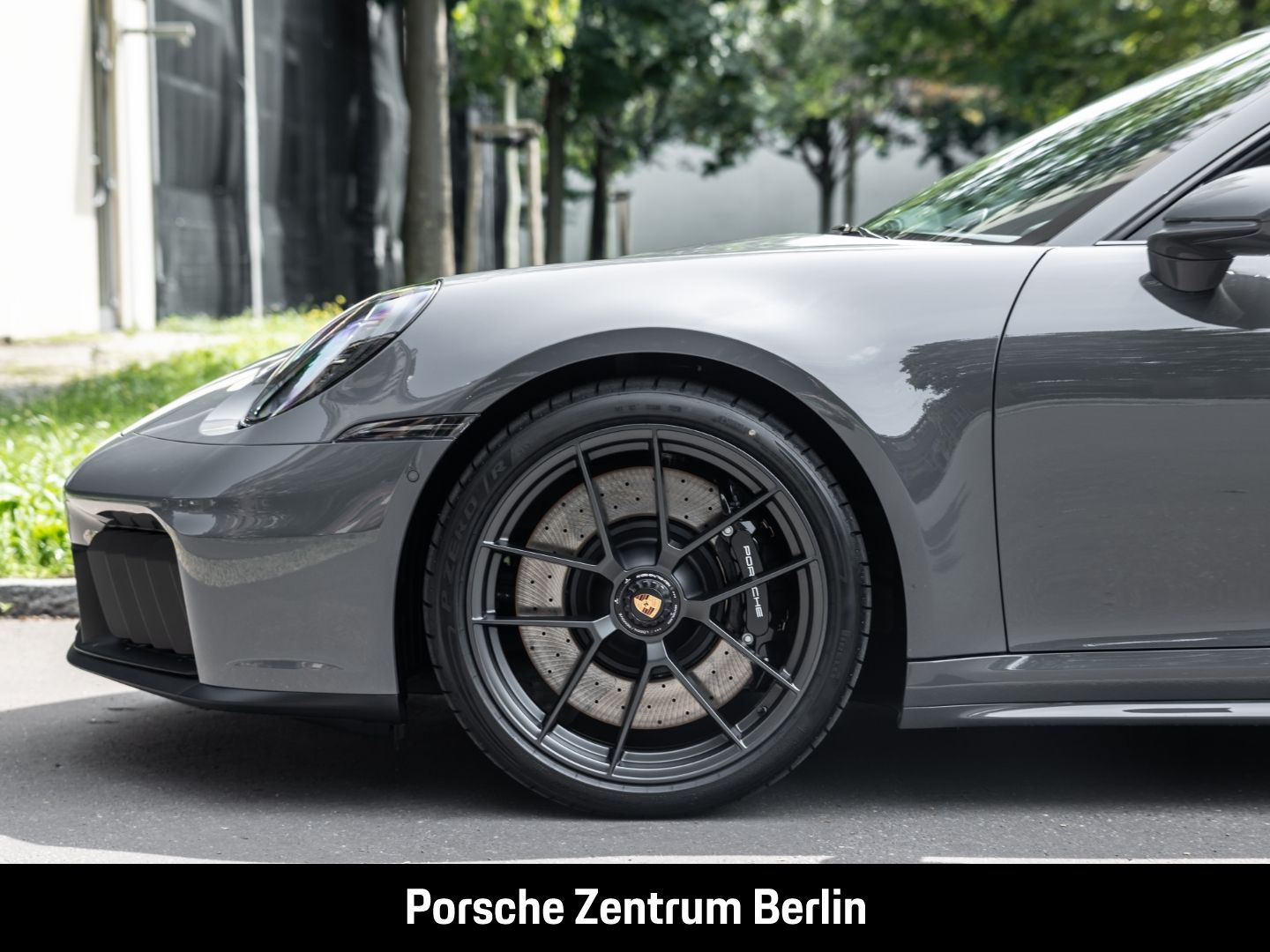 Porsche 992 911 Targa 4 GTS BOSE Sportabgasanlage LED