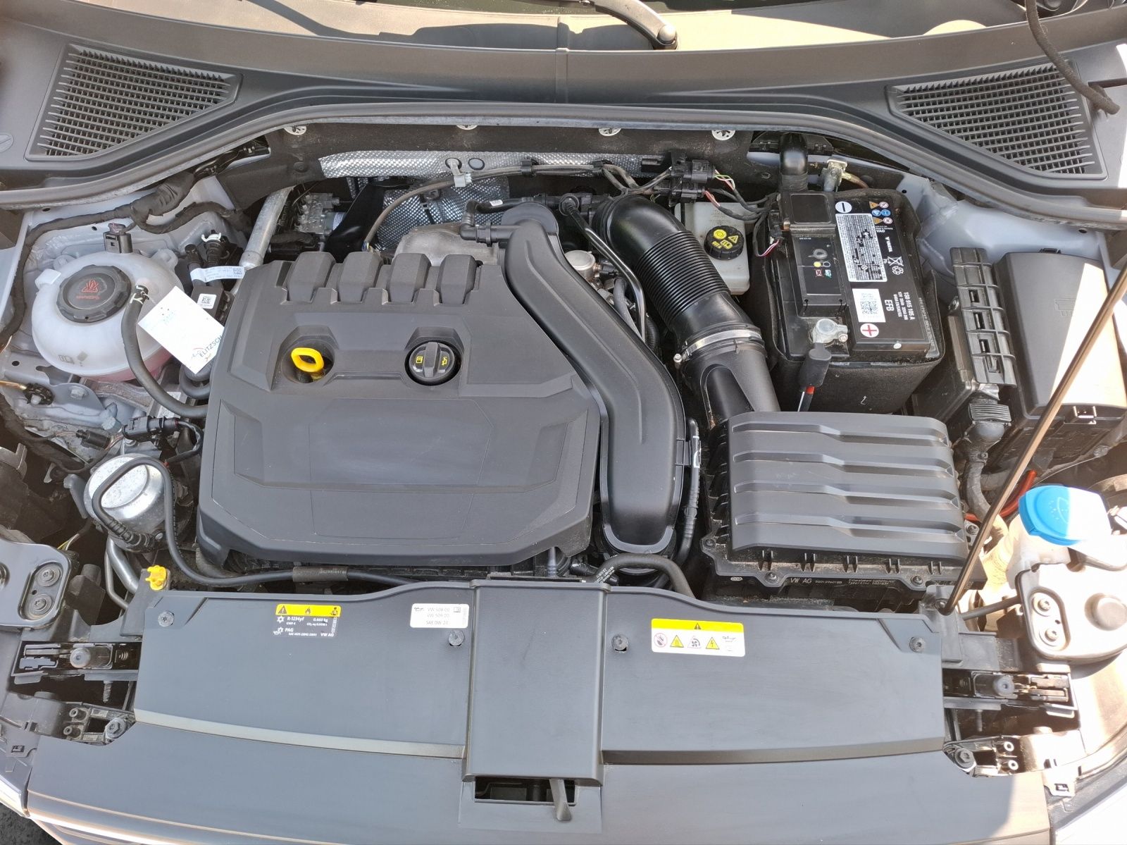 Volkswagen T-Roc TSI Active DSG - Samsaru's Car Outlet