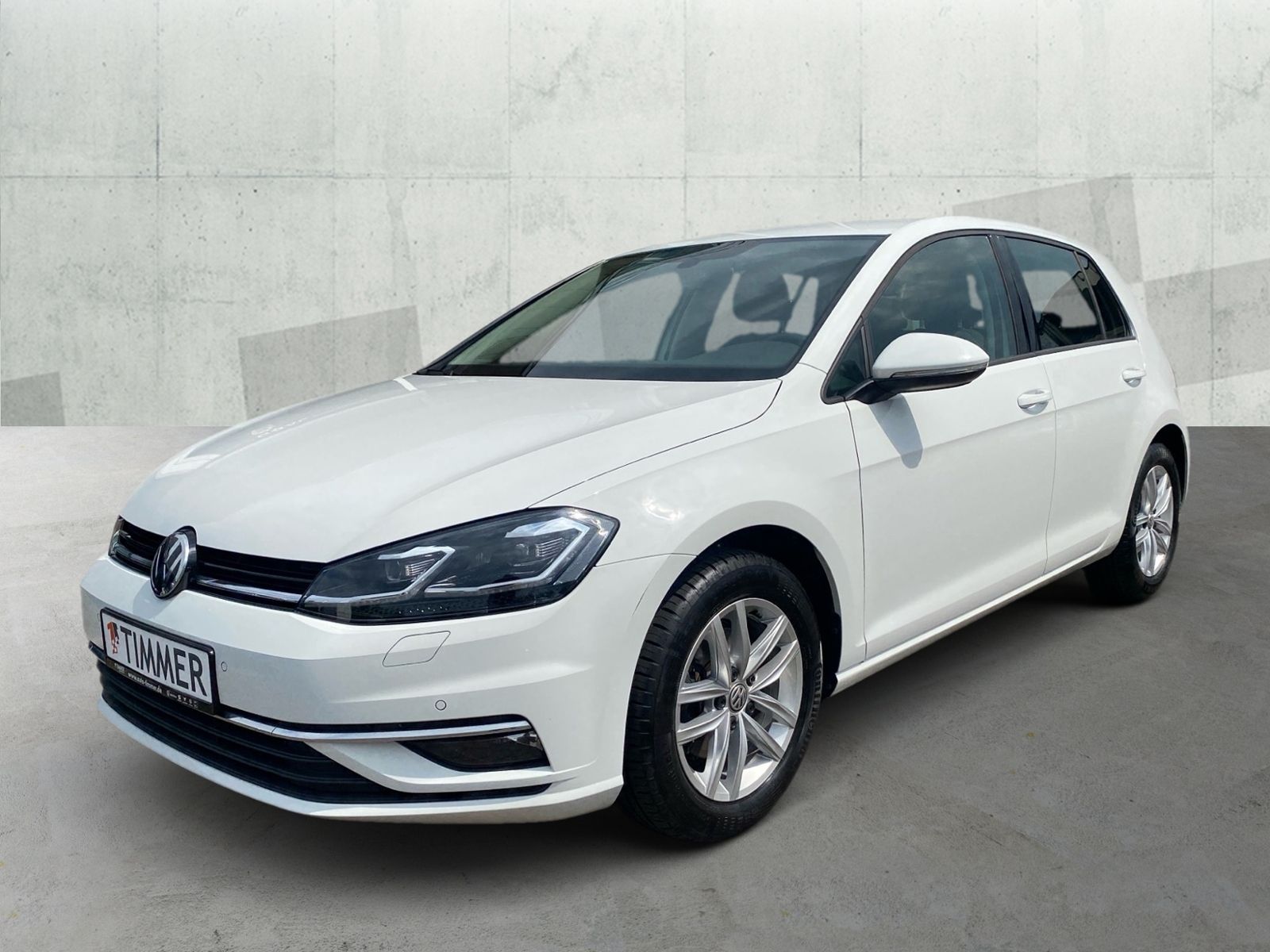 Volkswagen Golf VII 1.5 TSI DSG COMFORT - Samsaru's Car Outlet