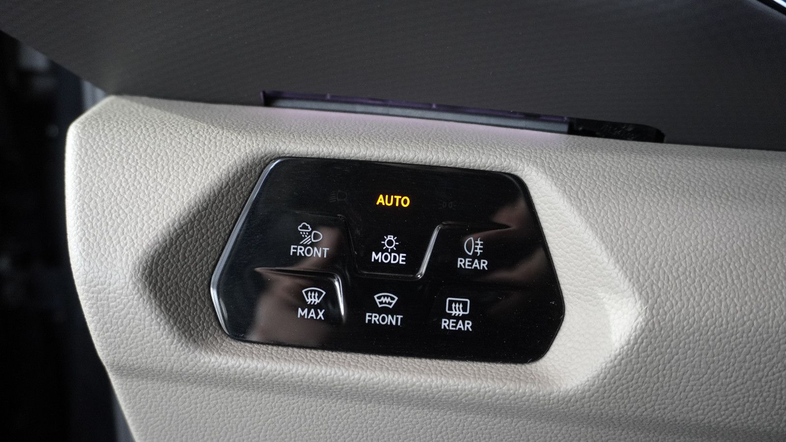 Volkswagen T7 Multivan Style*PANO*AHK*STHZ*H&K*HUD*360*FULL