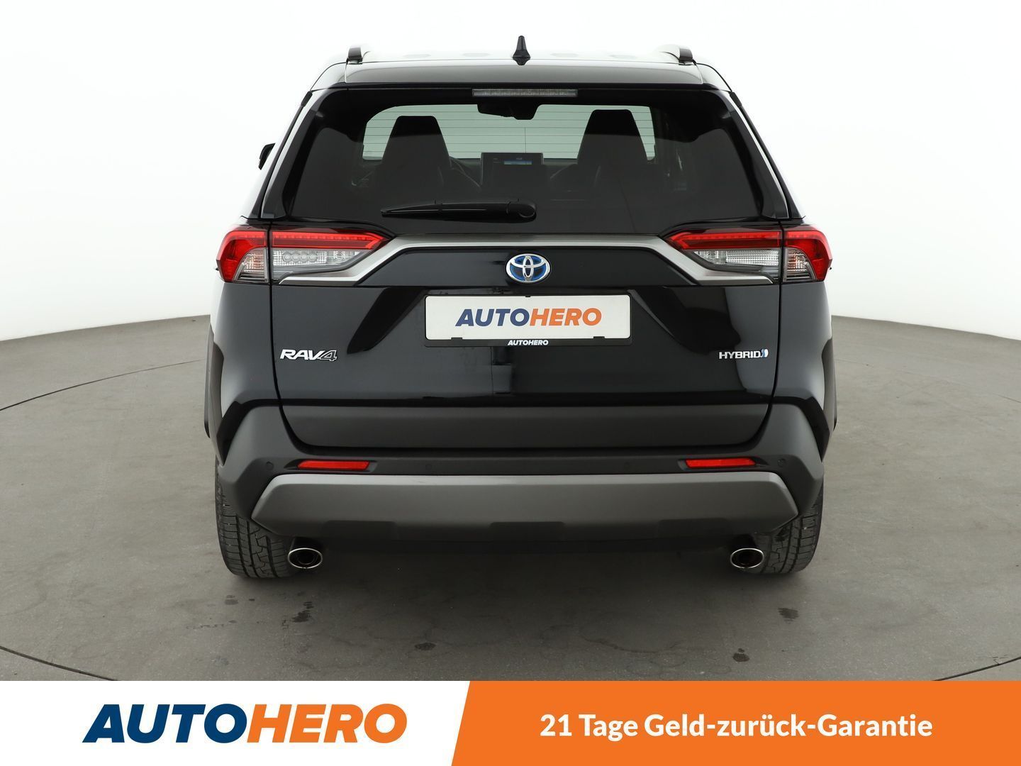 Toyota RAV 4 2.5 Hybrid 4x4 Lounge - Samsaru's Car Outlet