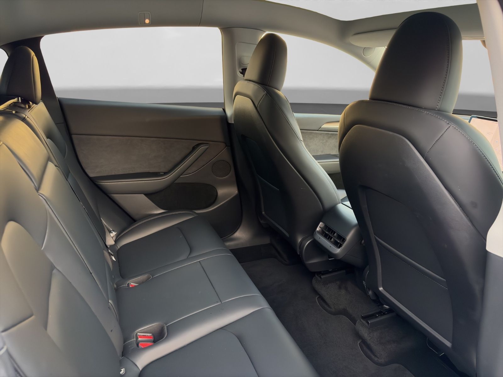 Tesla Model Y Long Range Dual AWD *AHK*1.Hand*