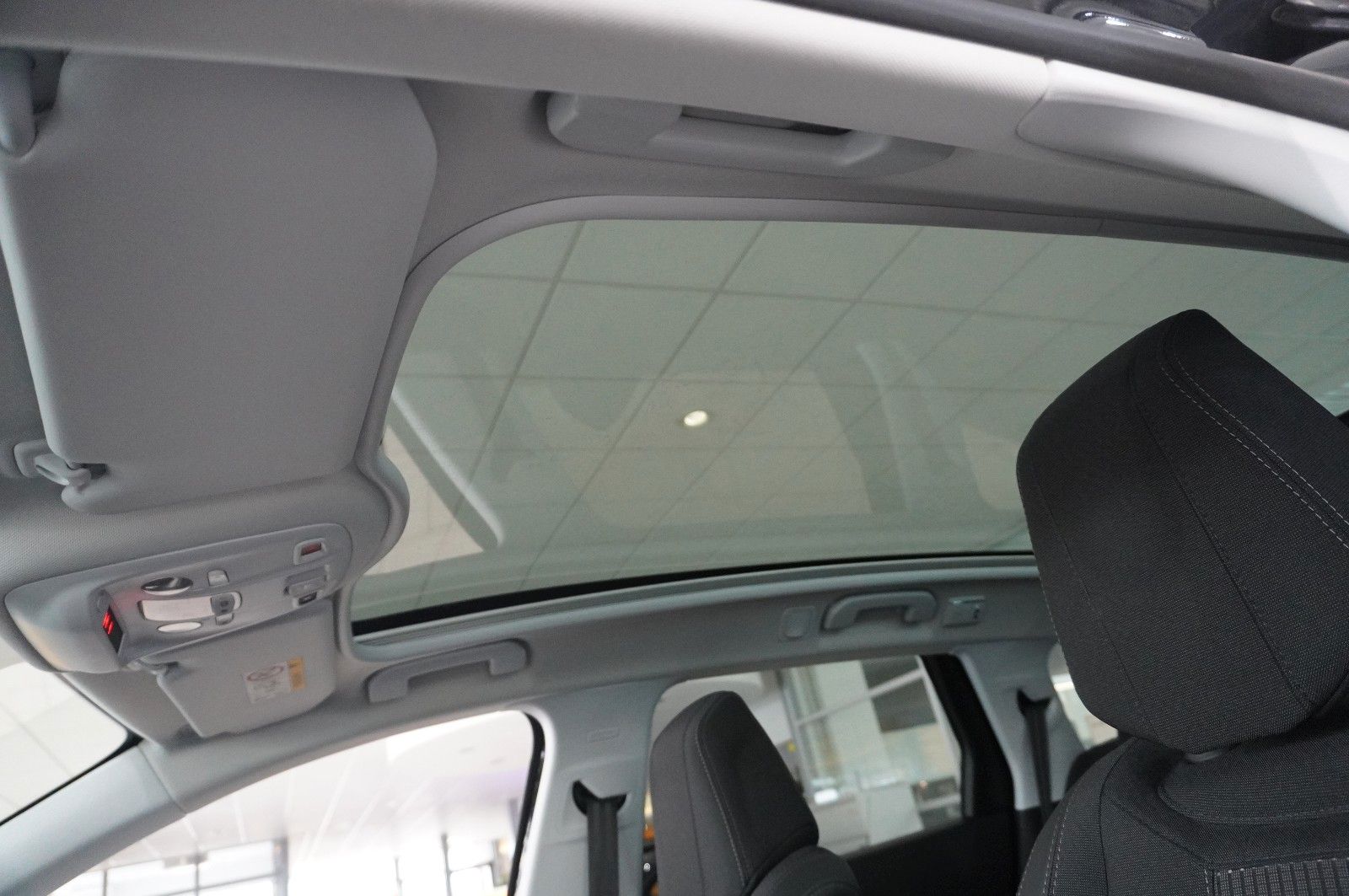 Peugeot 308 SW 1.5D ALLURE - Samsaru's Car Outlet