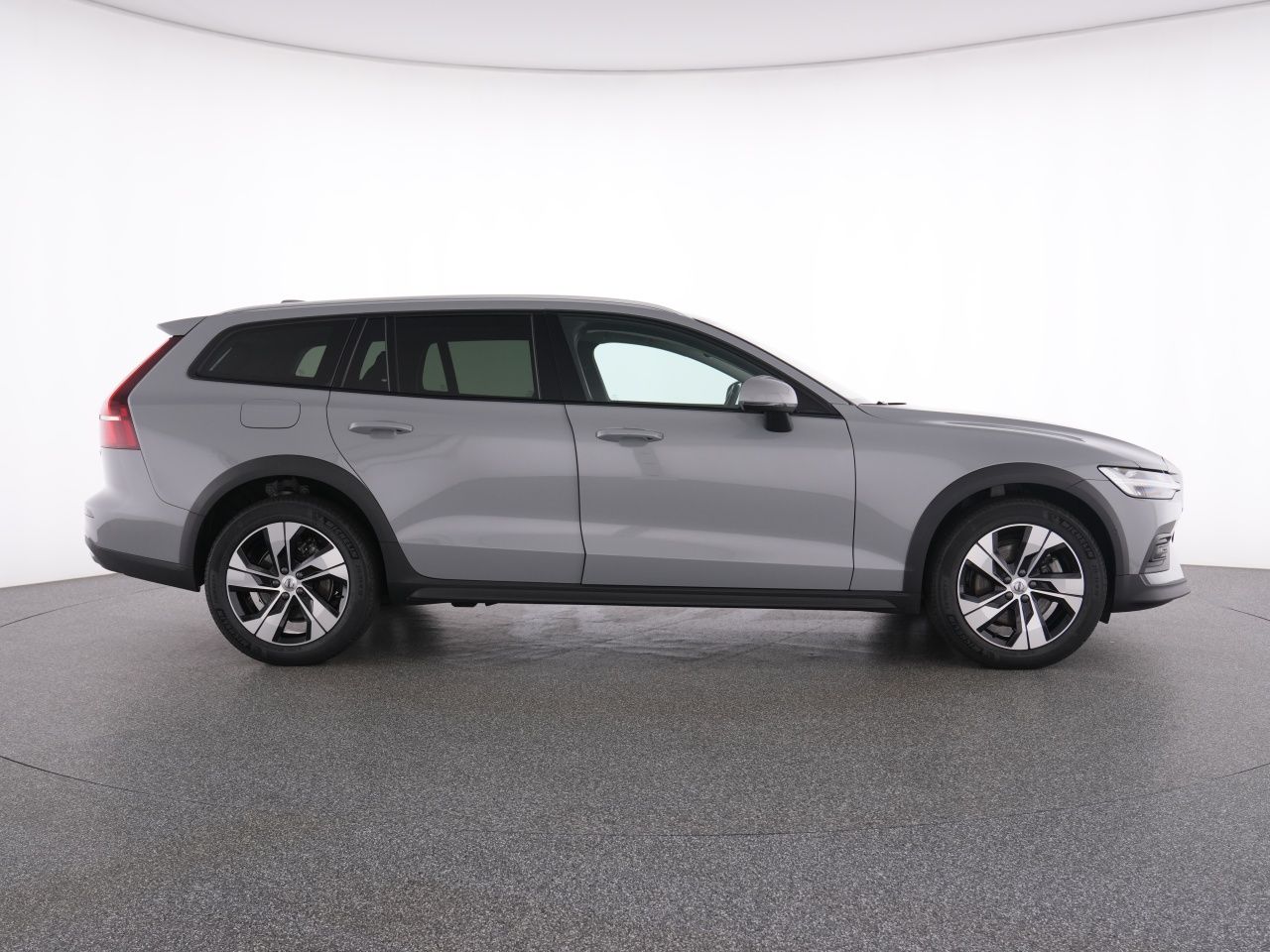 Volvo V60 Cross Country B4 AWD PLUS FAP+WINTERPAK