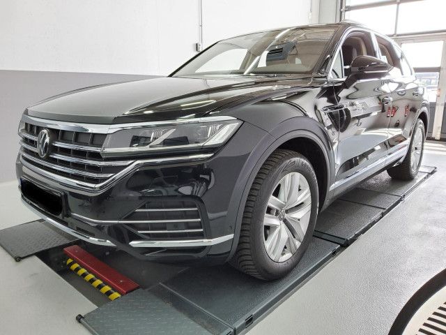 Volkswagen Touareg Atmosphere 3.0 V6 TDI DSG - Samsaru's Car Outlet