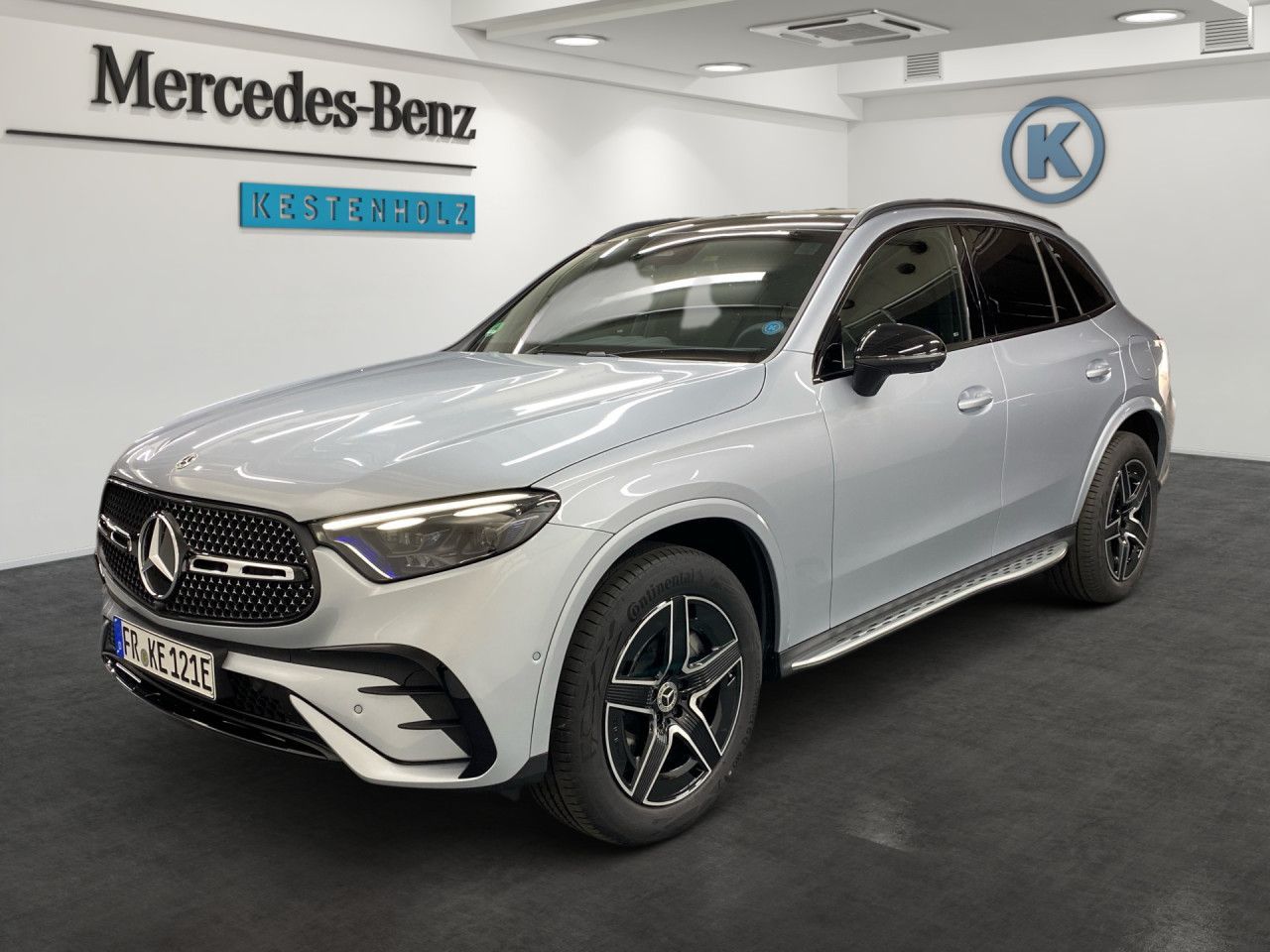 Mercedes-Benz GLC 300 e 4Matic AMG+AHK+PANO+KEYLESS+DIGITAL
