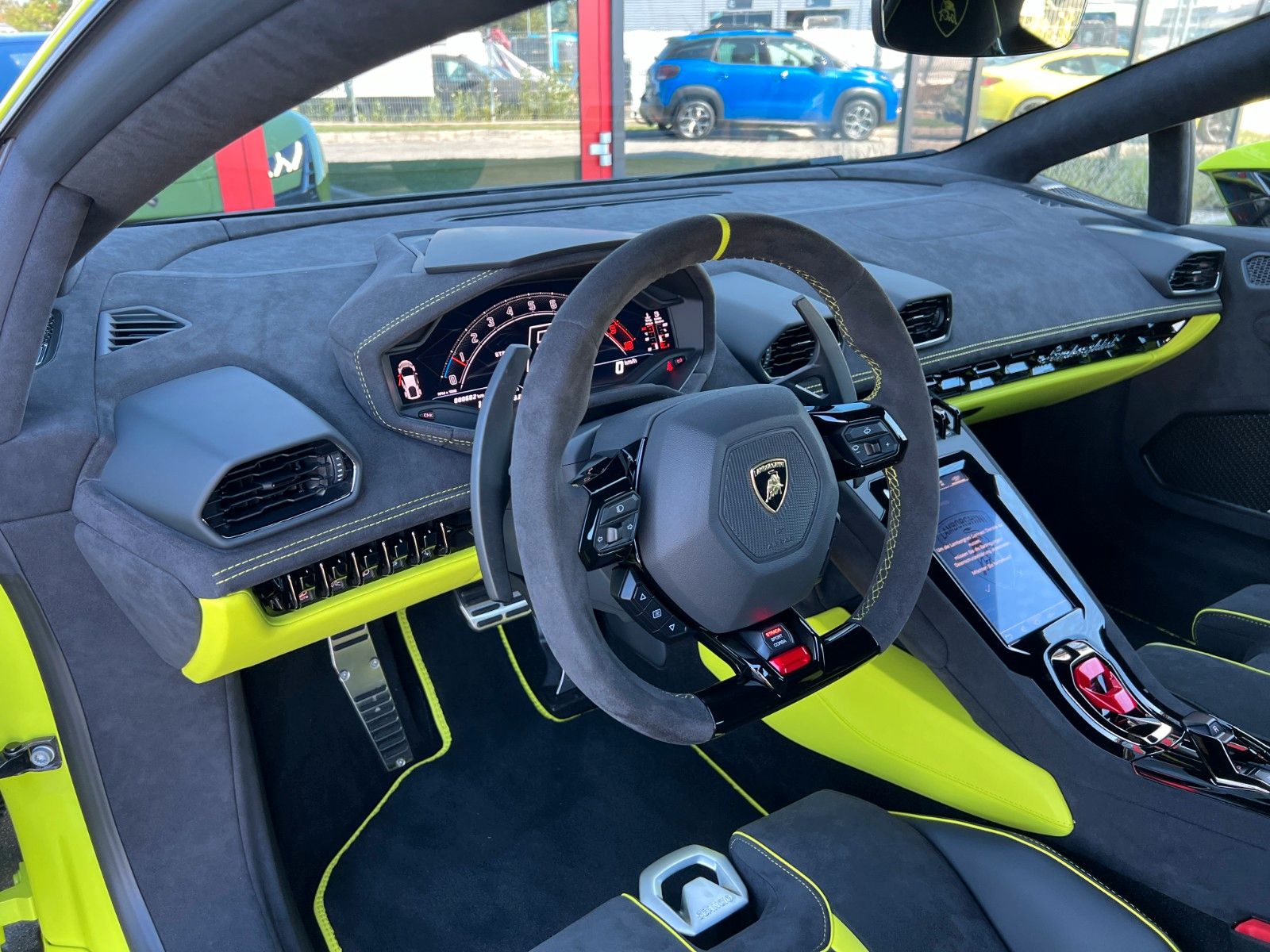 Lamborghini Huracán Tecnica - Samsaru's Car Outlet