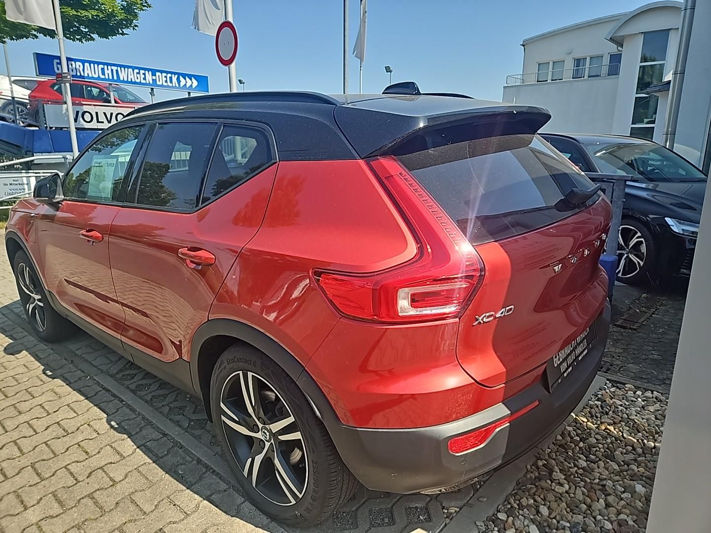 Volvo XC40 T5 R-Design Expression Plug-In