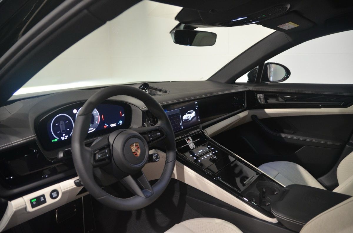 Porsche Panamera 4S E-Hybrid*SpDes*SpAbg*HuD*Pano