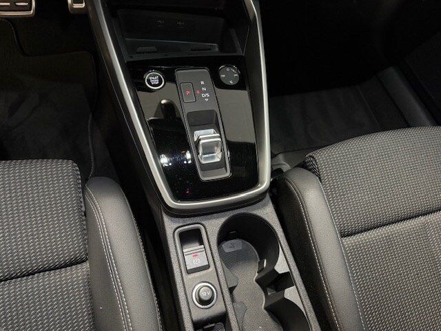 Audi A3 Sportback S line 35 TSI S-tronic, Panorama,Na