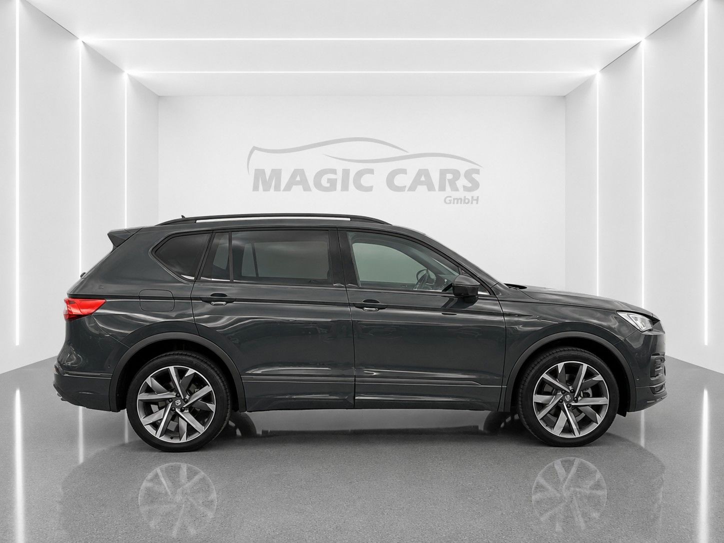 Seat Tarraco FR 4Drive*Pano-Dach*AHK*Leder*Drive*Cam.