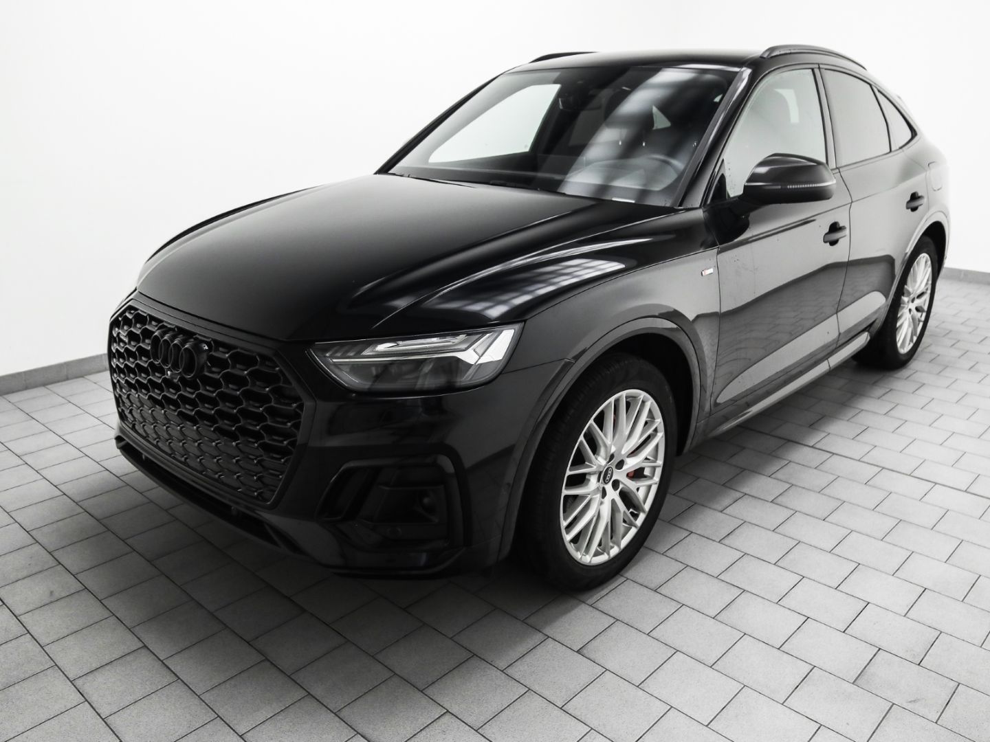 Audi Q5 Sportback 55 TFSI e S line AHK HuD Luftfeder