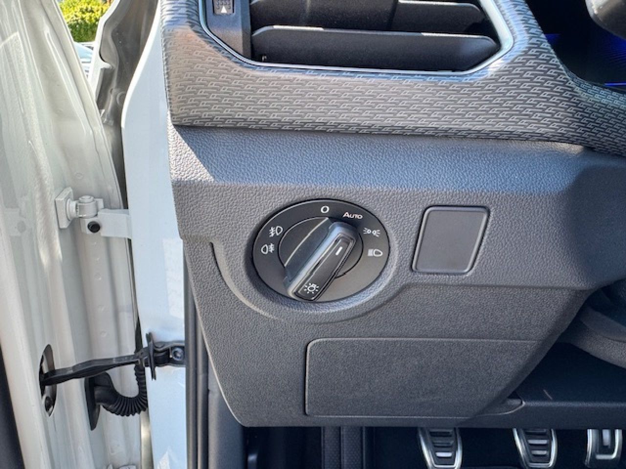 Volkswagen T-Cross R-Line - Samsaru's Car Outlet