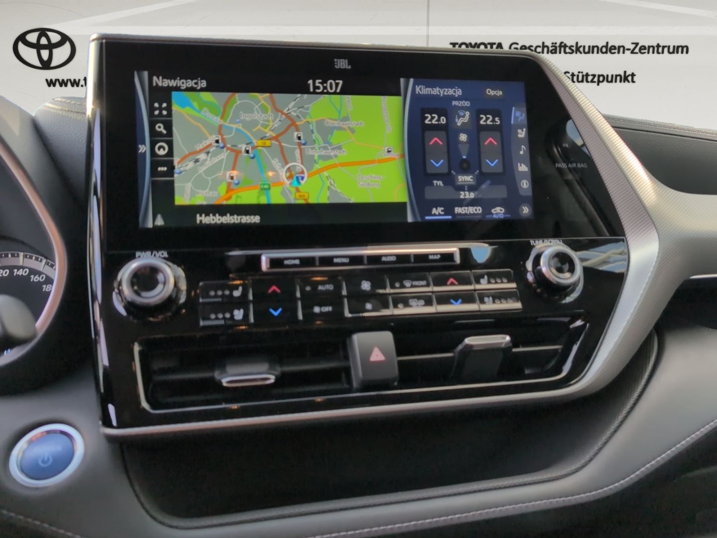 Toyota Highlander Hybrid Luxury 7-Sitzer HUD Navi Memor