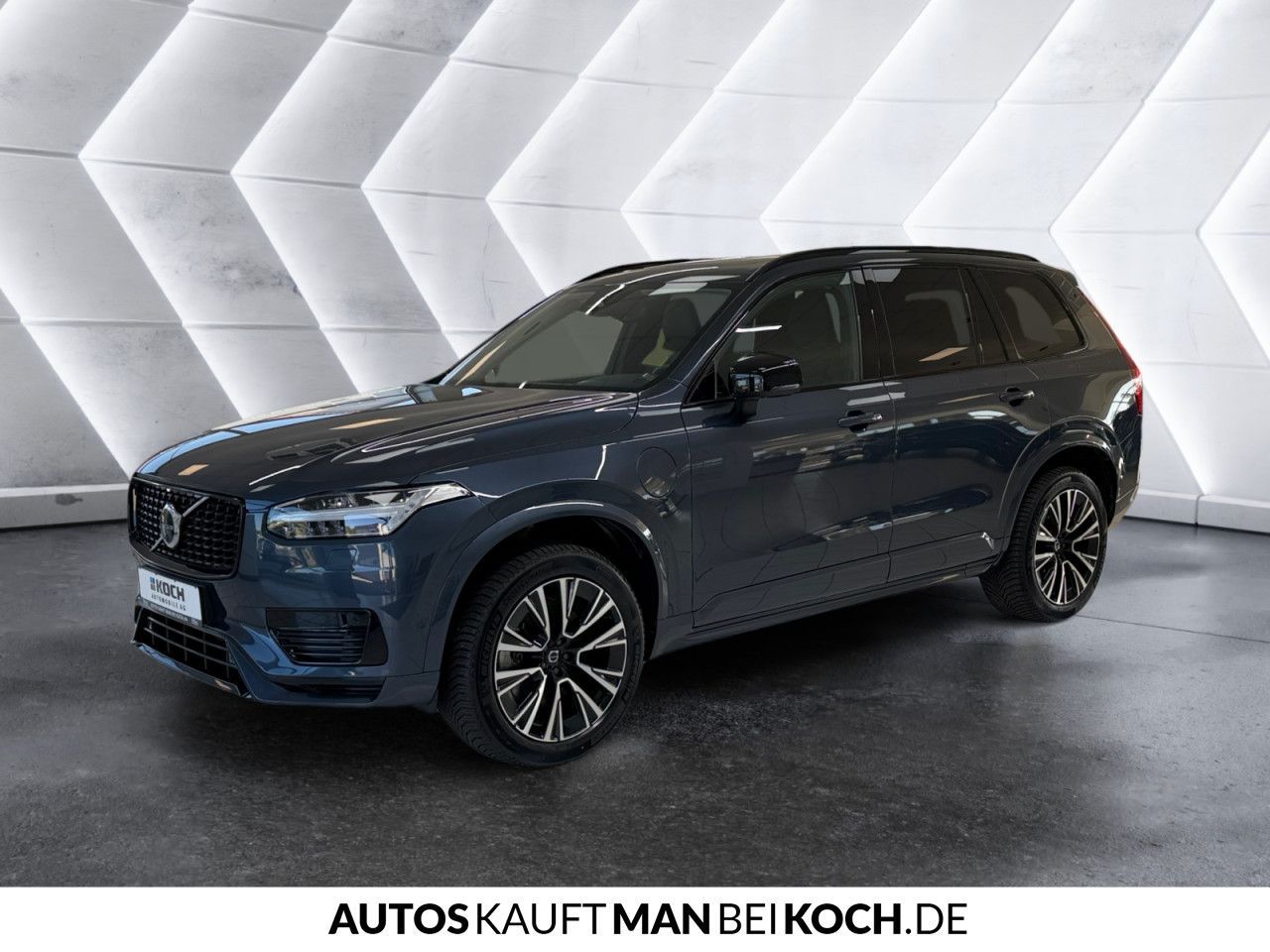 Volvo XC90 T8 Plug-In AWD Plus Dark - Samsaru's Car Outlet