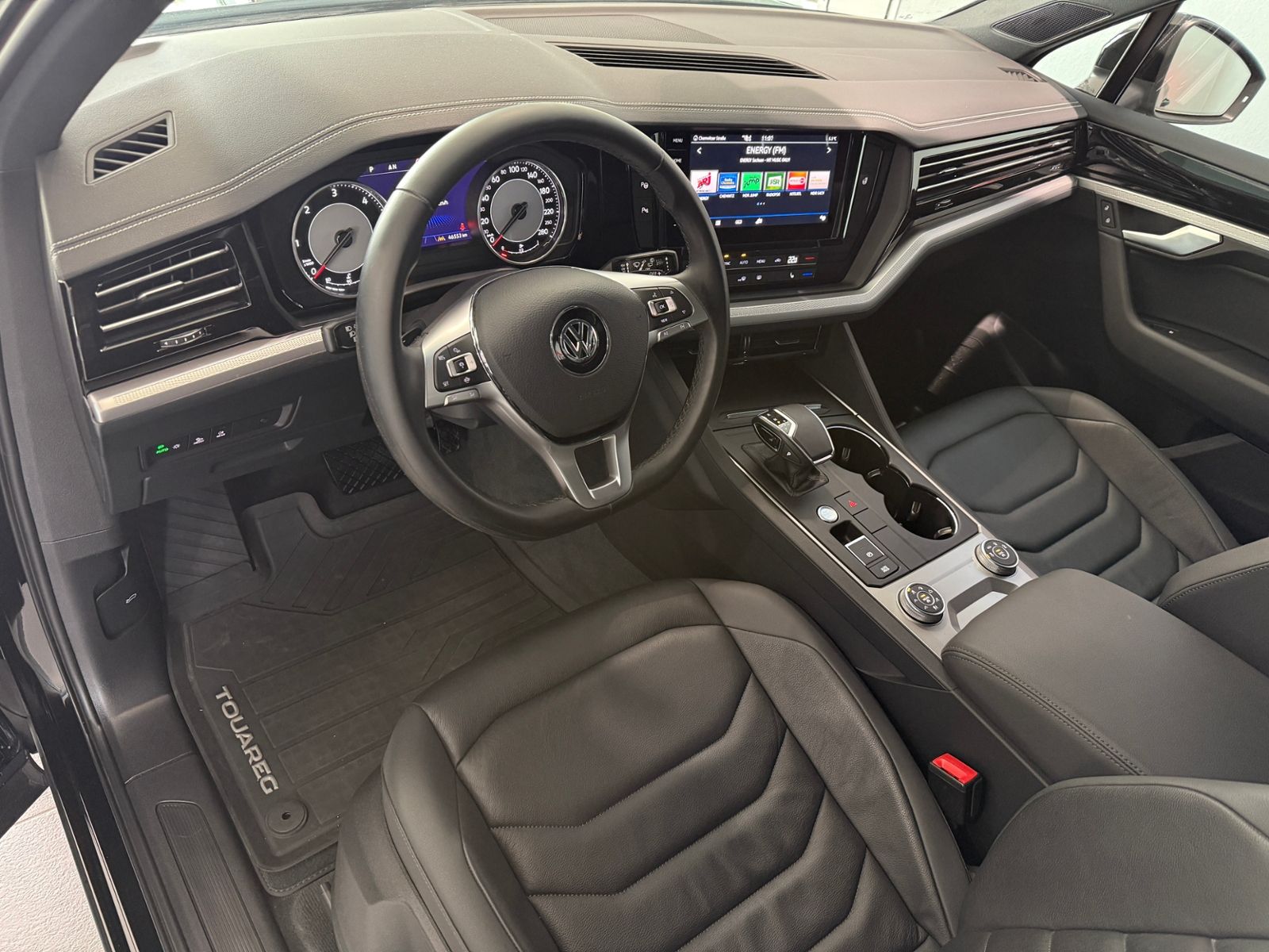 Volkswagen Touareg 3.0TDI V6 4MOTION - Samsaru's Car Outlet