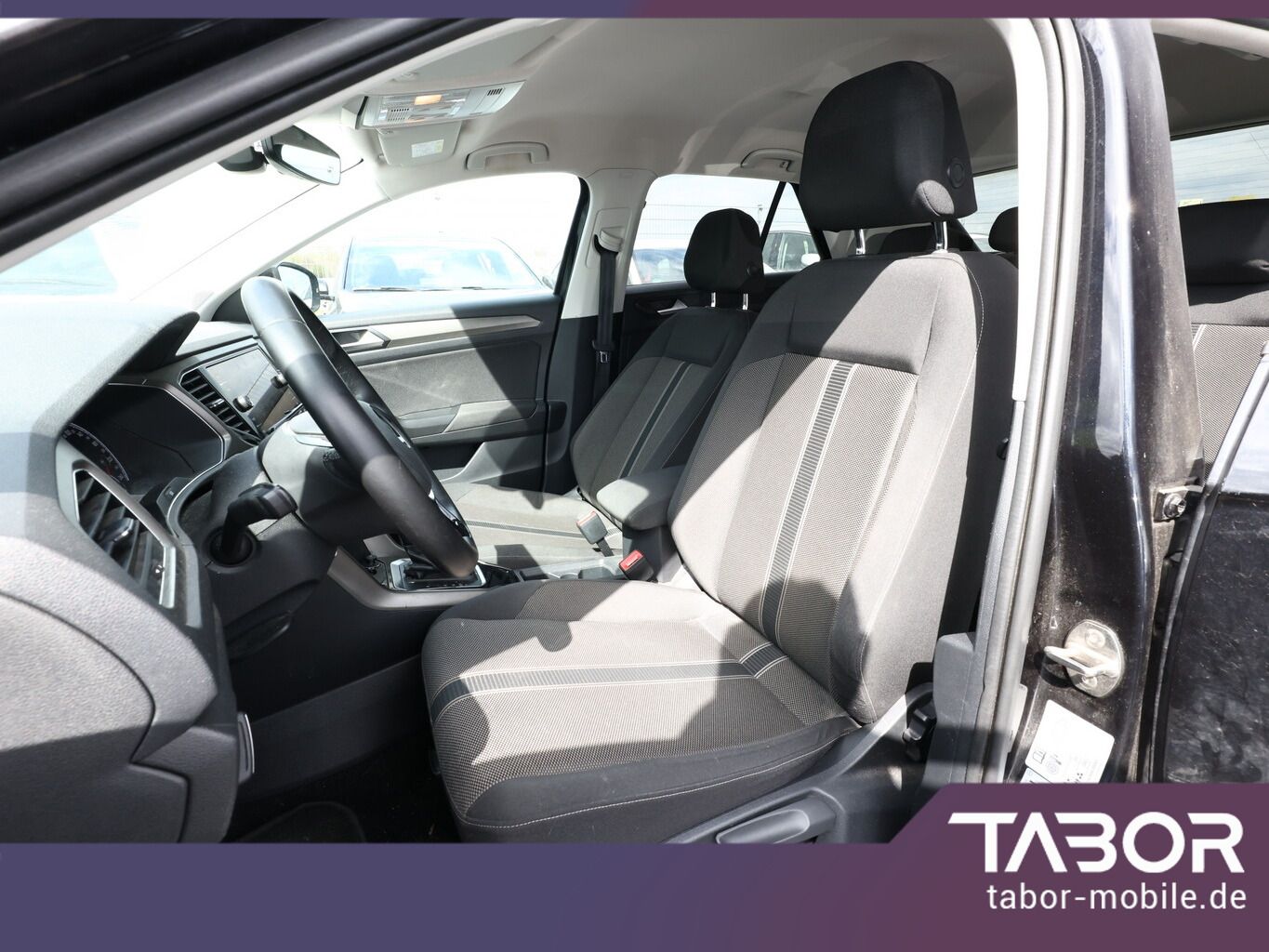 Volkswagen T-Roc 1.5 TSI 150 DSG Style - Samsaru's Car Outlet