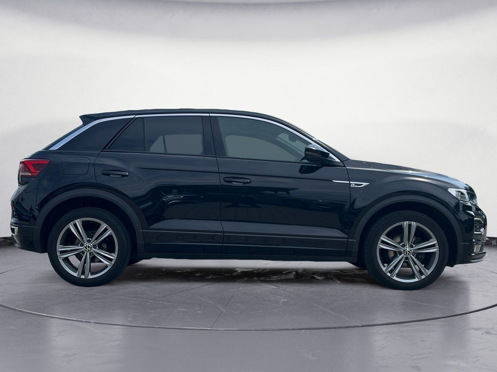 Volkswagen T-Roc 1.5 TSI ACT Sport - Samsaru's Car Outlet