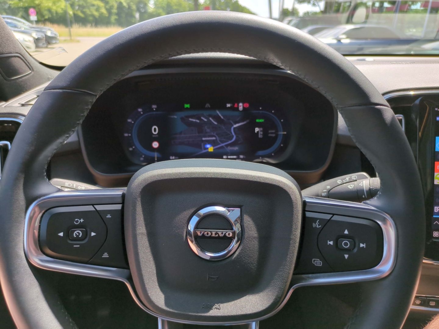 Volvo XC40 Ultimate Recharge Pure Electric 2WD - Samsaru's Car Outlet