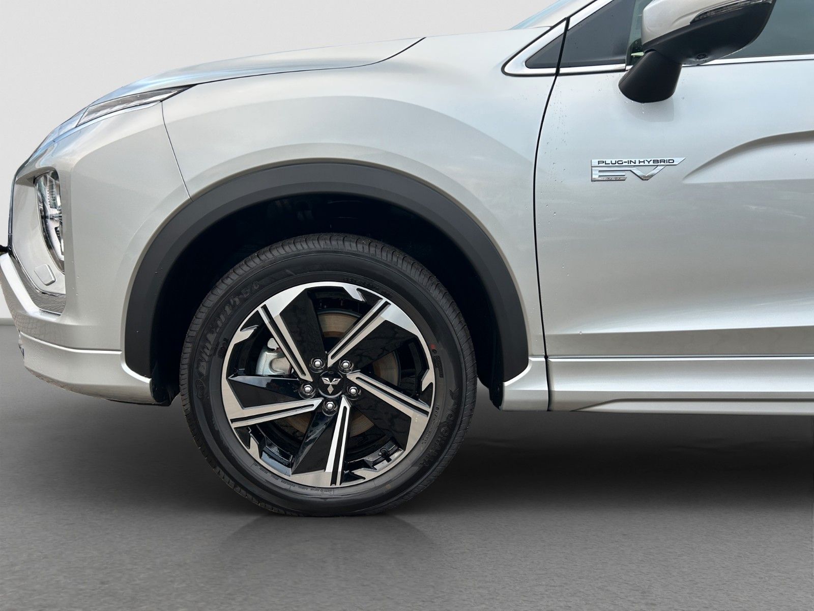 Mitsubishi Eclipse Cross 2.4 PHEV 4WD Select UVP: 49.699,-