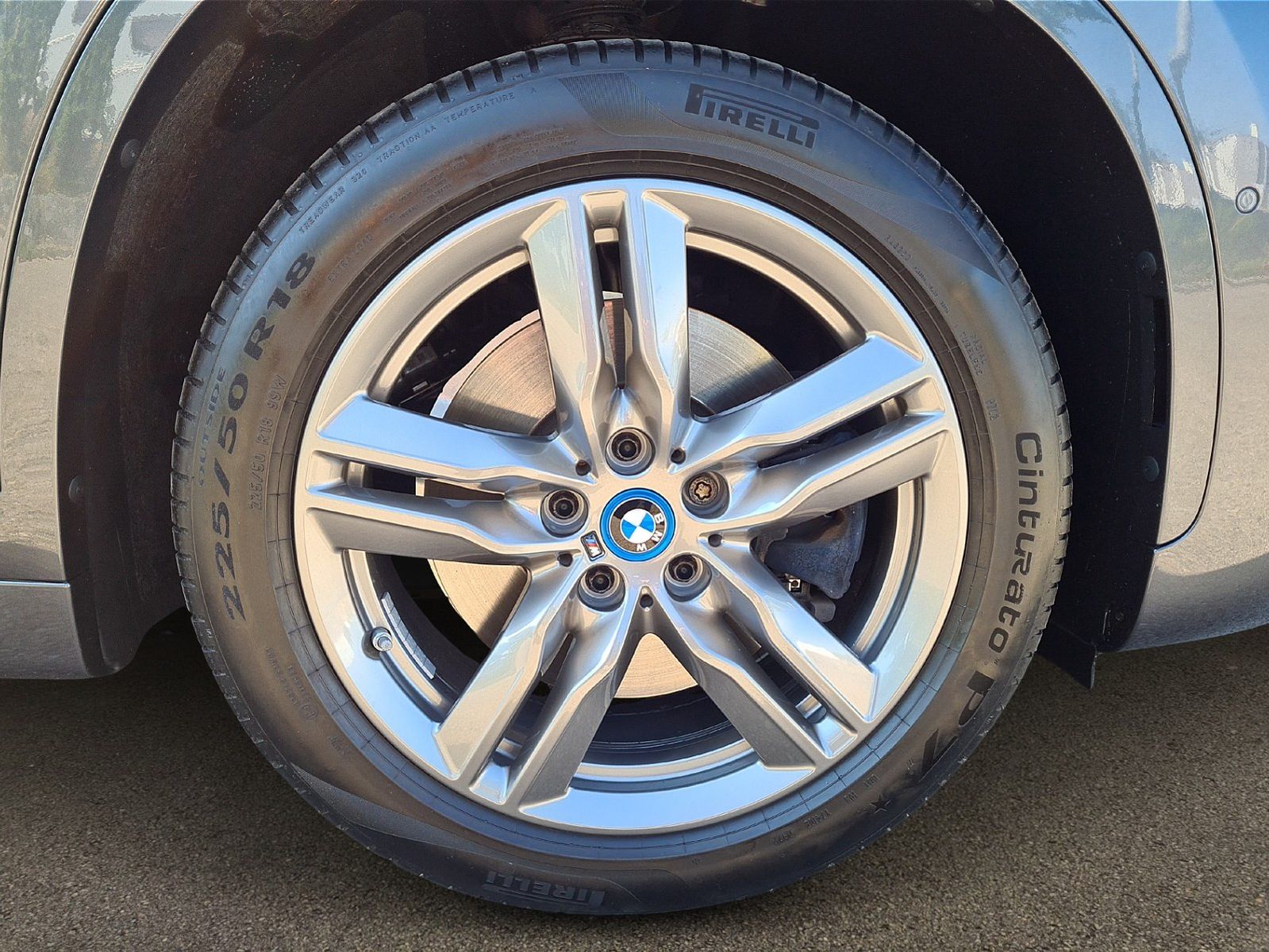 BMW X1 xDrive25e M Sportpaket - Samsaru's Car Outlet