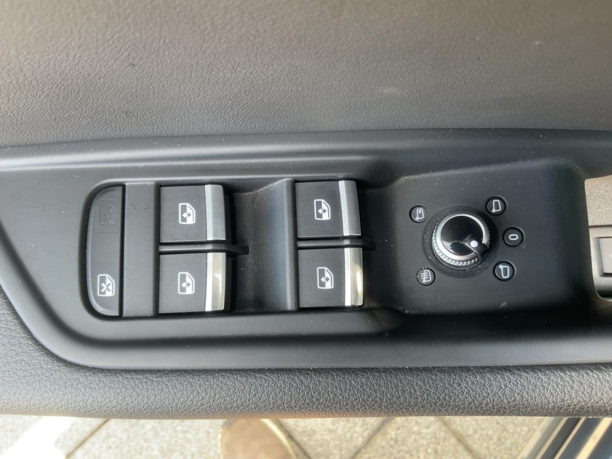 Audi A4 Avant 40 TDI S-TR ADVANCED - Samsaru's Car Outlet