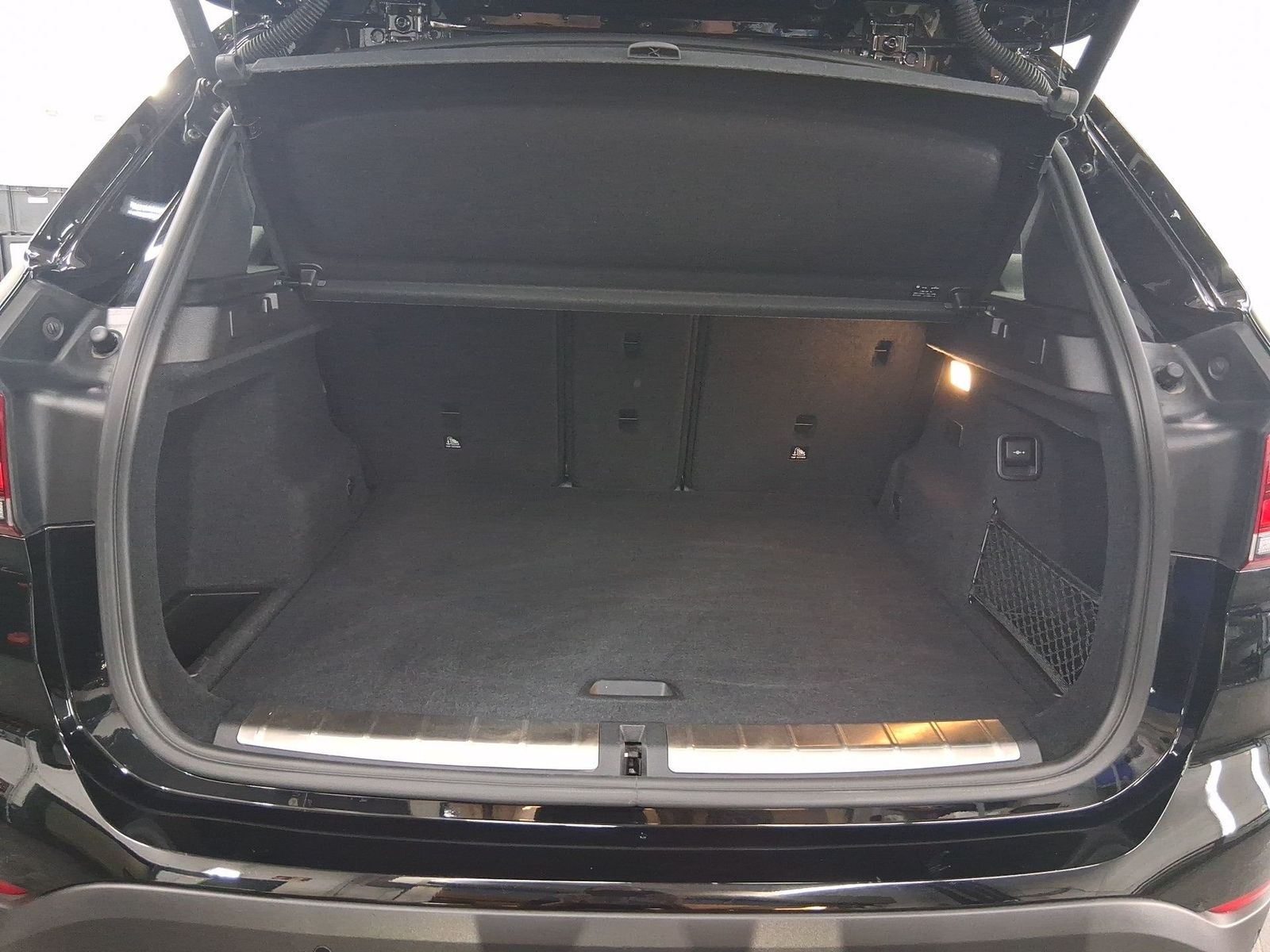 BMW X1 xDrive25e SportLine - Samsaru's Car Outlet