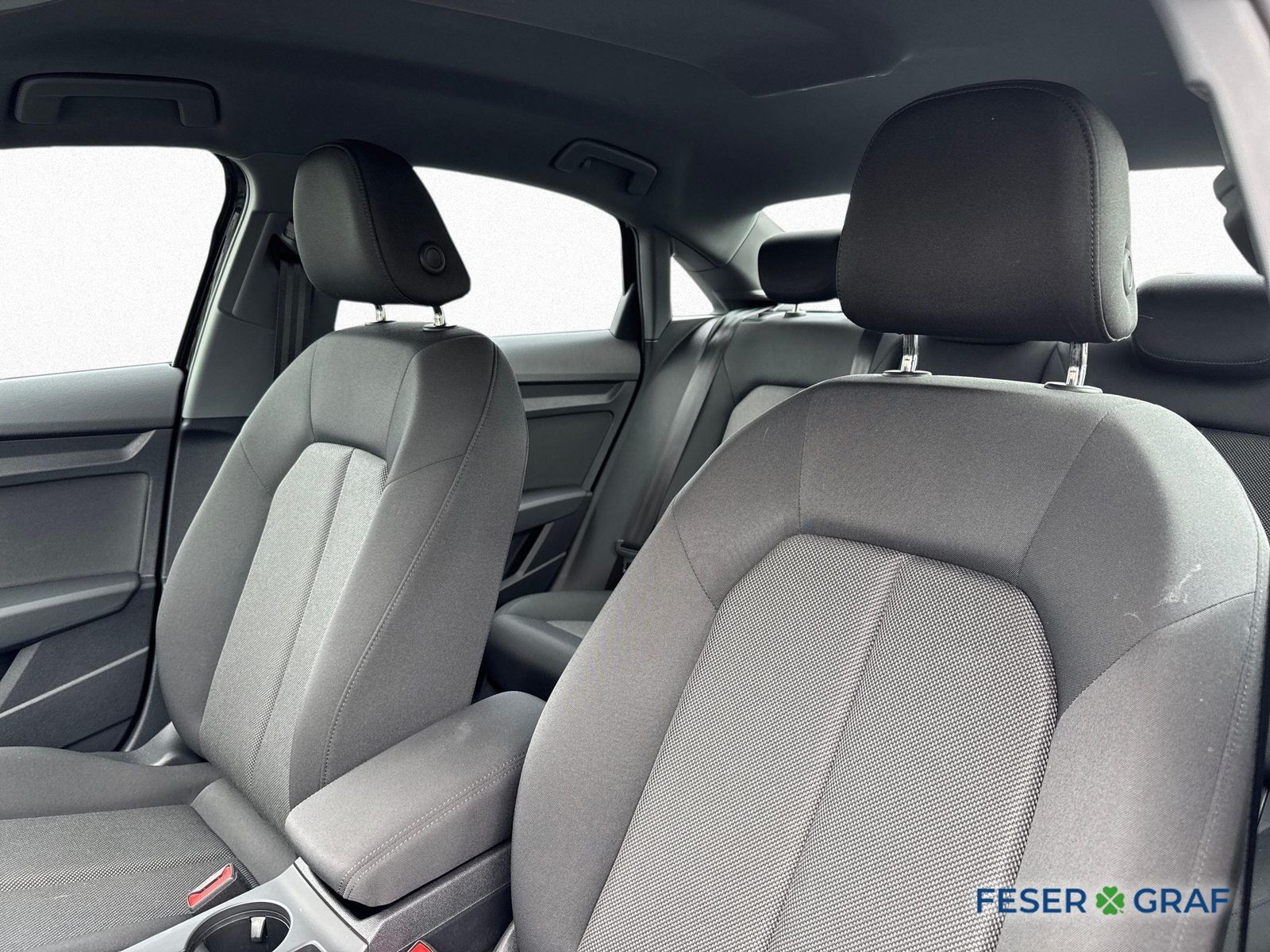 Audi A3 Limousine 30 TFSI 85 kW S tro.+CARPLAY+SITZHE