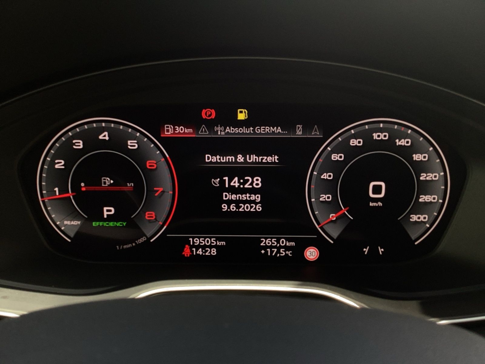 Audi A4 Avant 40 TFSI Q 2x S LINE MATRIX AHK LM19 KAM