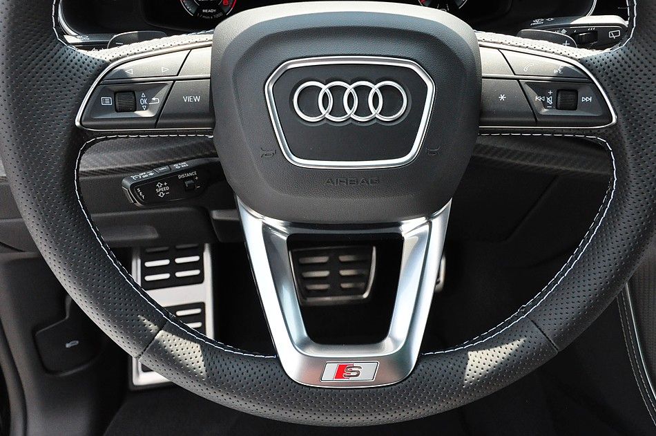 Audi Q8 55 TFSI quattro S Line HUD Matrix Panorama