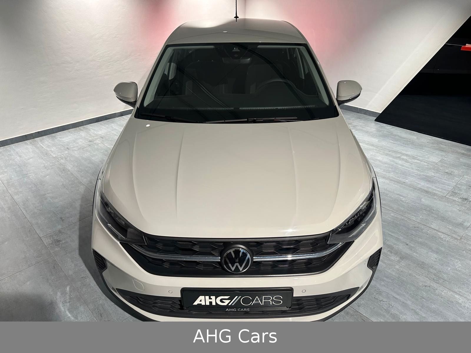 Volkswagen Taigo 1.0 TSI - Samsaru's Car Outlet