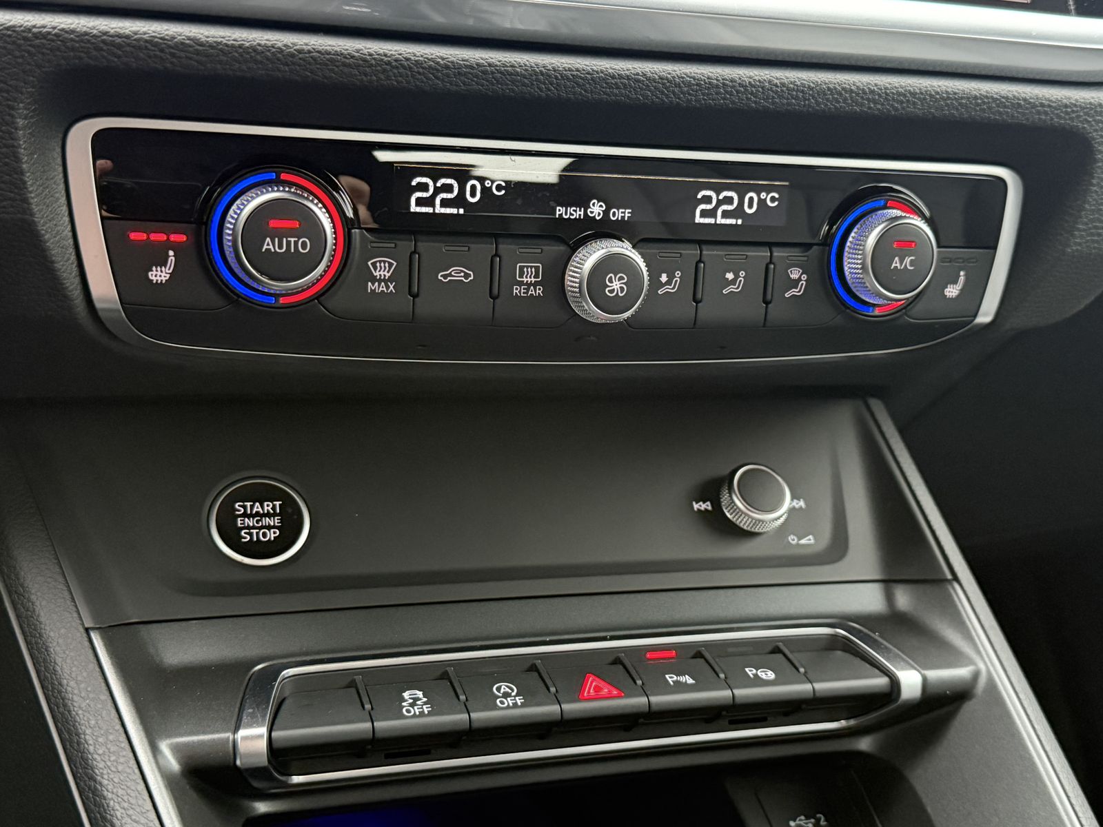 Audi Q3 45 S line - Samsaru's Car Outlet