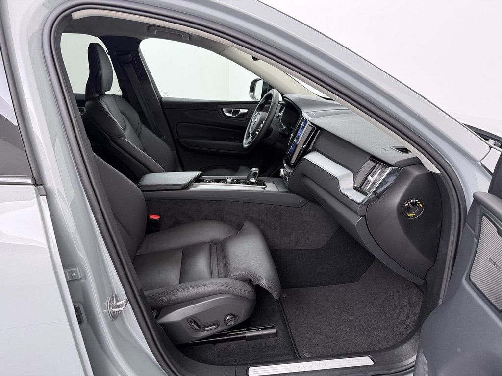 Volvo XC60 B5 AWD Plus Dark *Ganzjahres*ACC*BLIS*Voll-