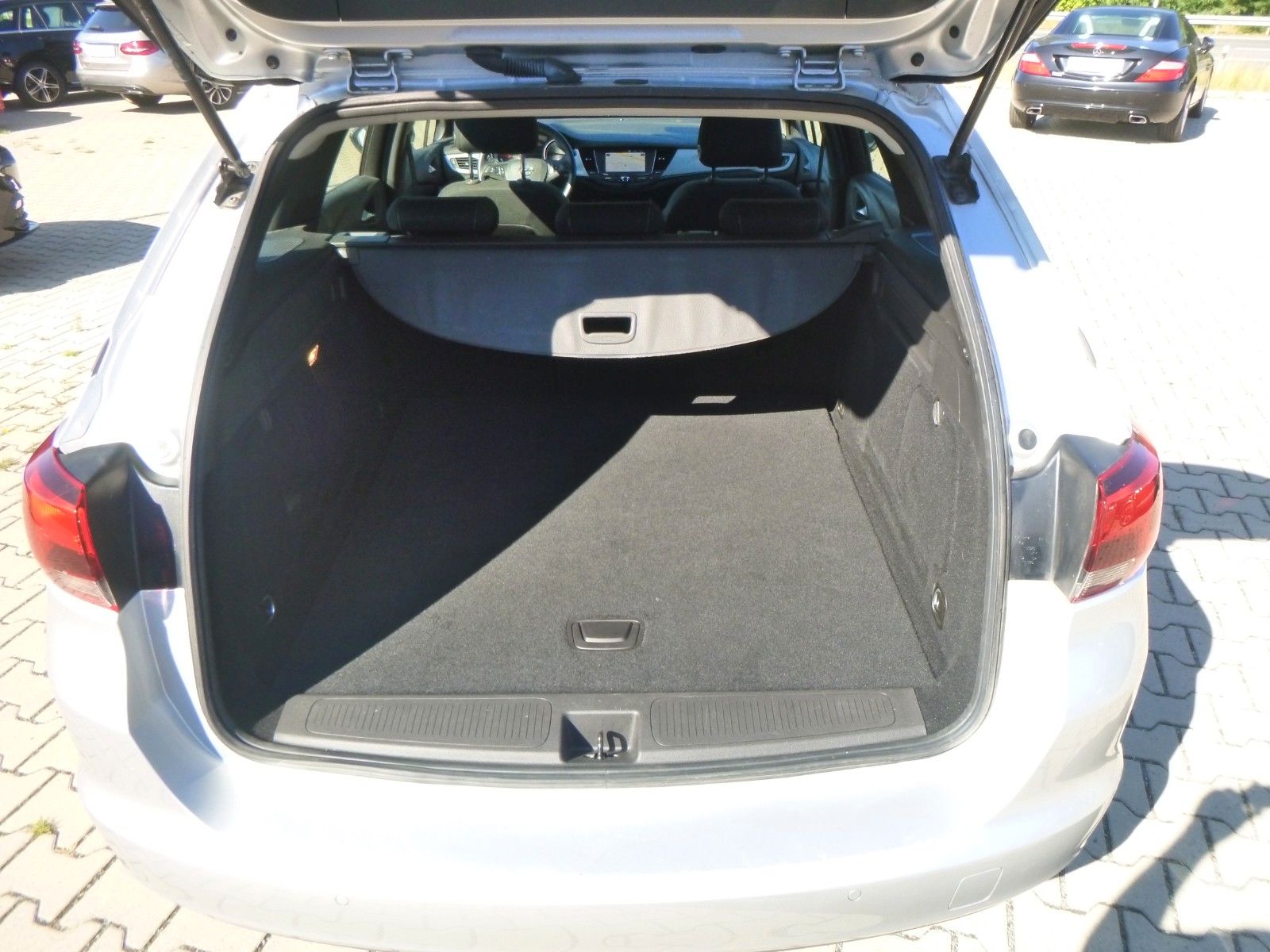 Opel Astra K Sports Tourer 1.4 T - Samsaru's Car Outlet