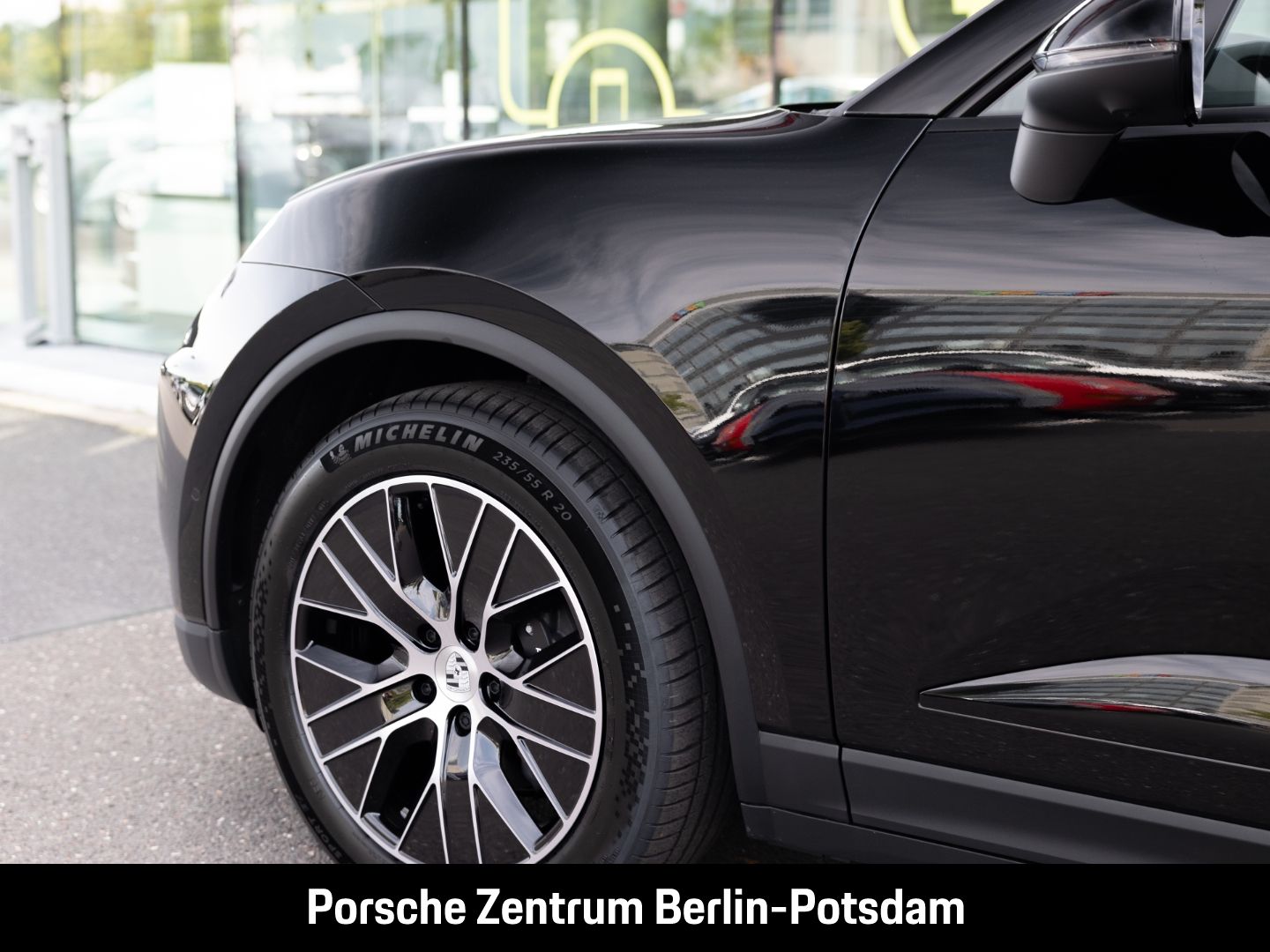 Porsche Macan - Samsaru's Car Outlet