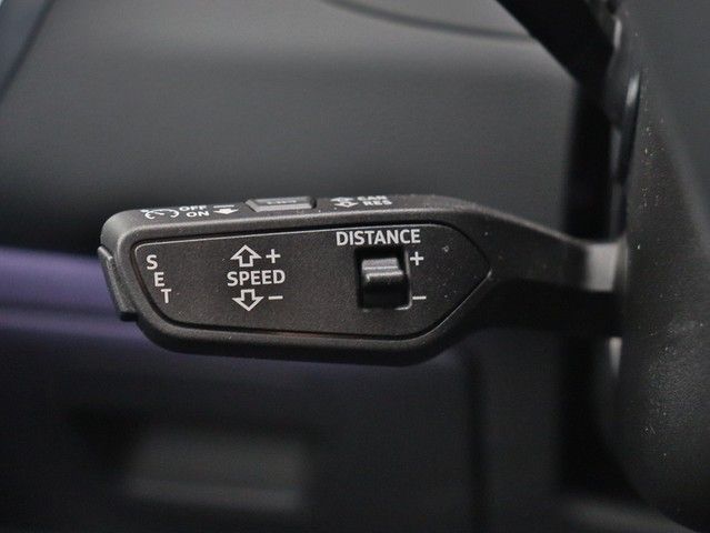 Audi RS 6 Avant Performance 4.0 TFSI PANO+HEAD-U