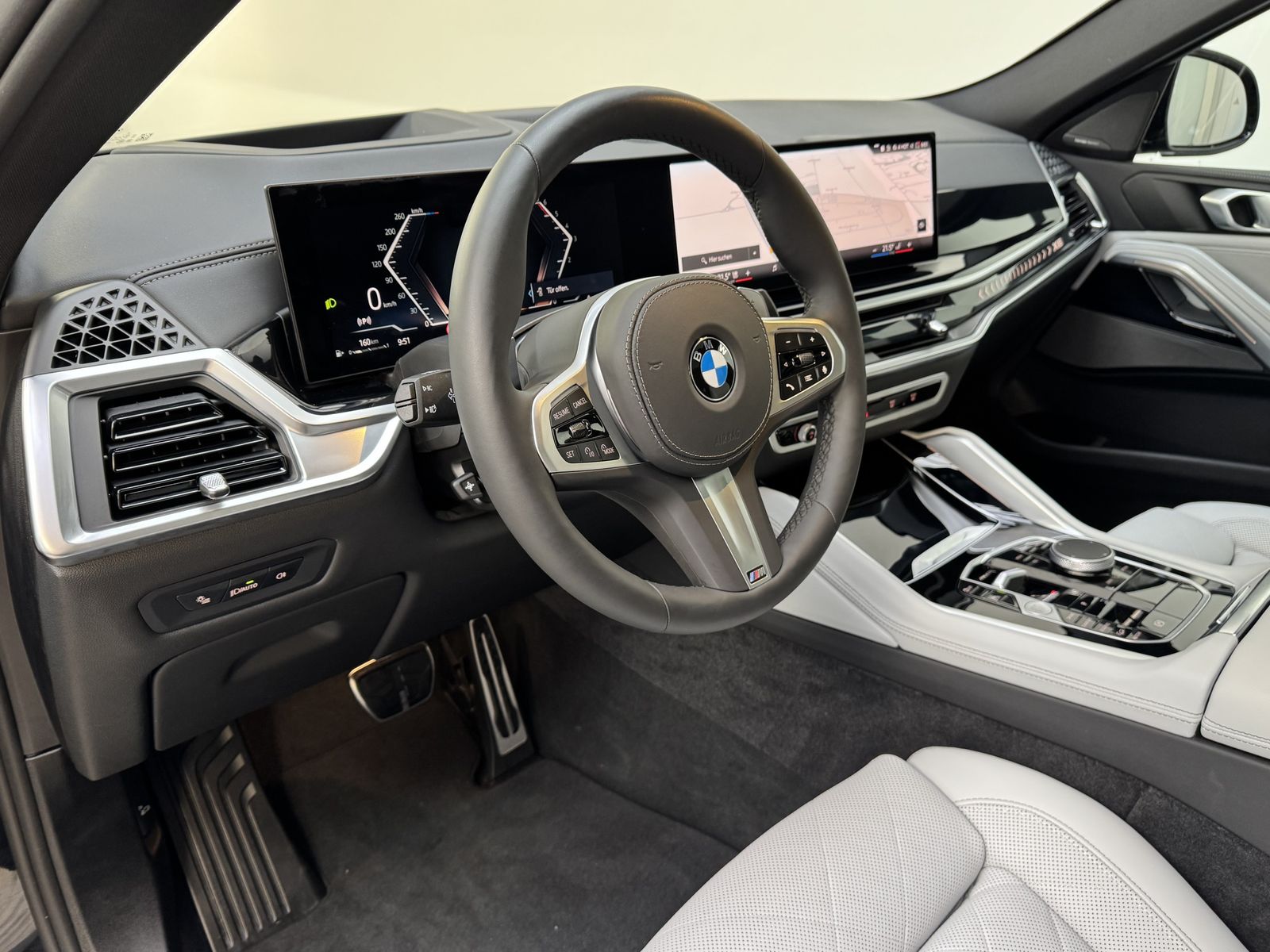 BMW X6 xDrive30d M Sport Pro AHK Pano Sitzlüft. ACC